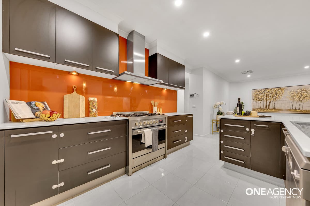 17 McWilliams Crescent, Point Cook, Point Cook - Thumbnail 6