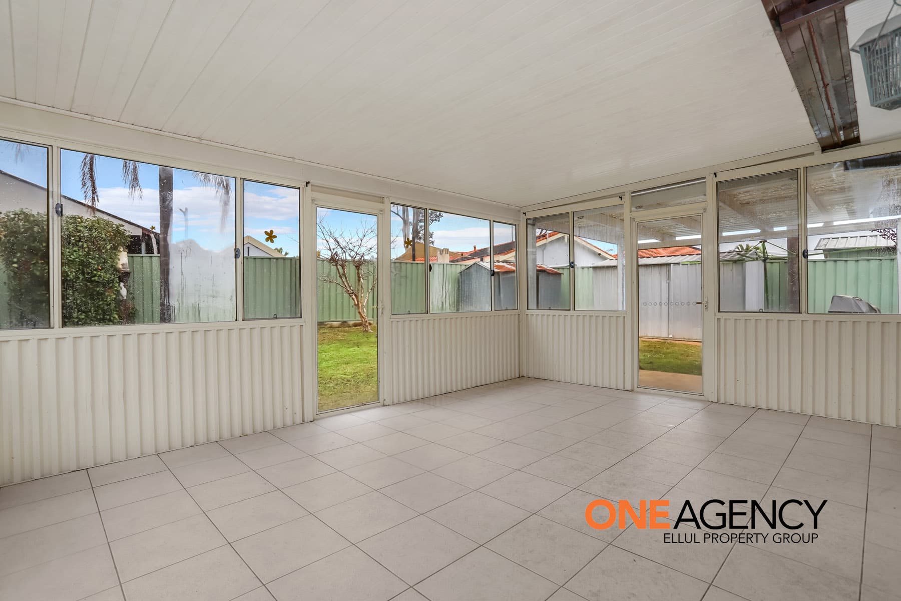 9 Concorde Place, St Clair, St Clair - Thumbnail 8