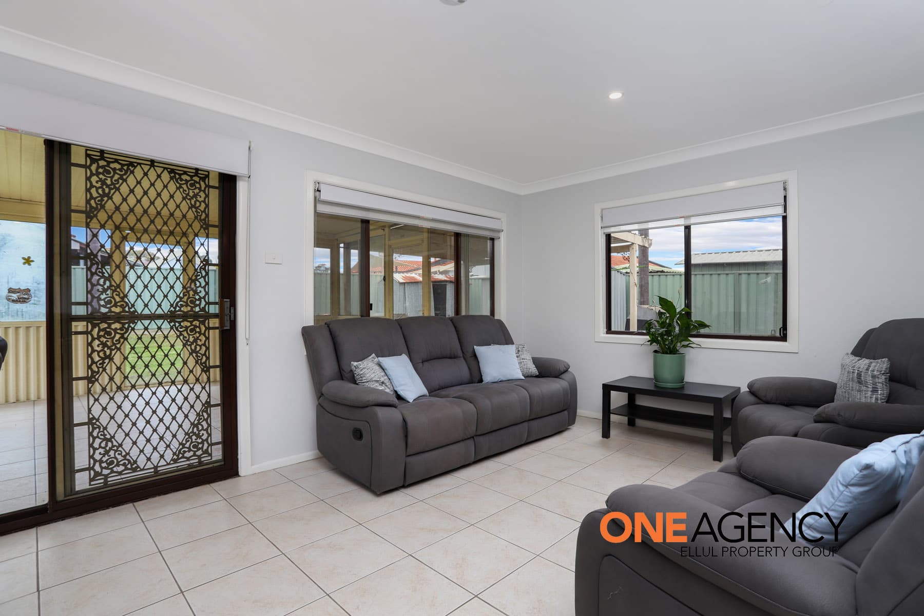 9 Concorde Place, St Clair, St Clair - Thumbnail 7