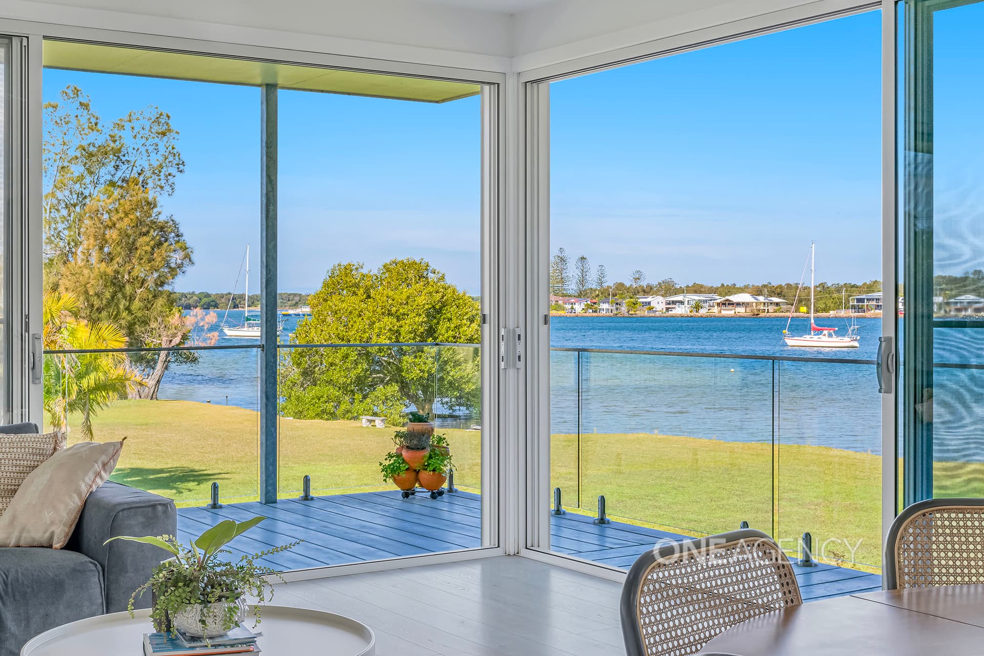 64 Shoreline Drive, North Shore, North Shore - Thumbnail 8