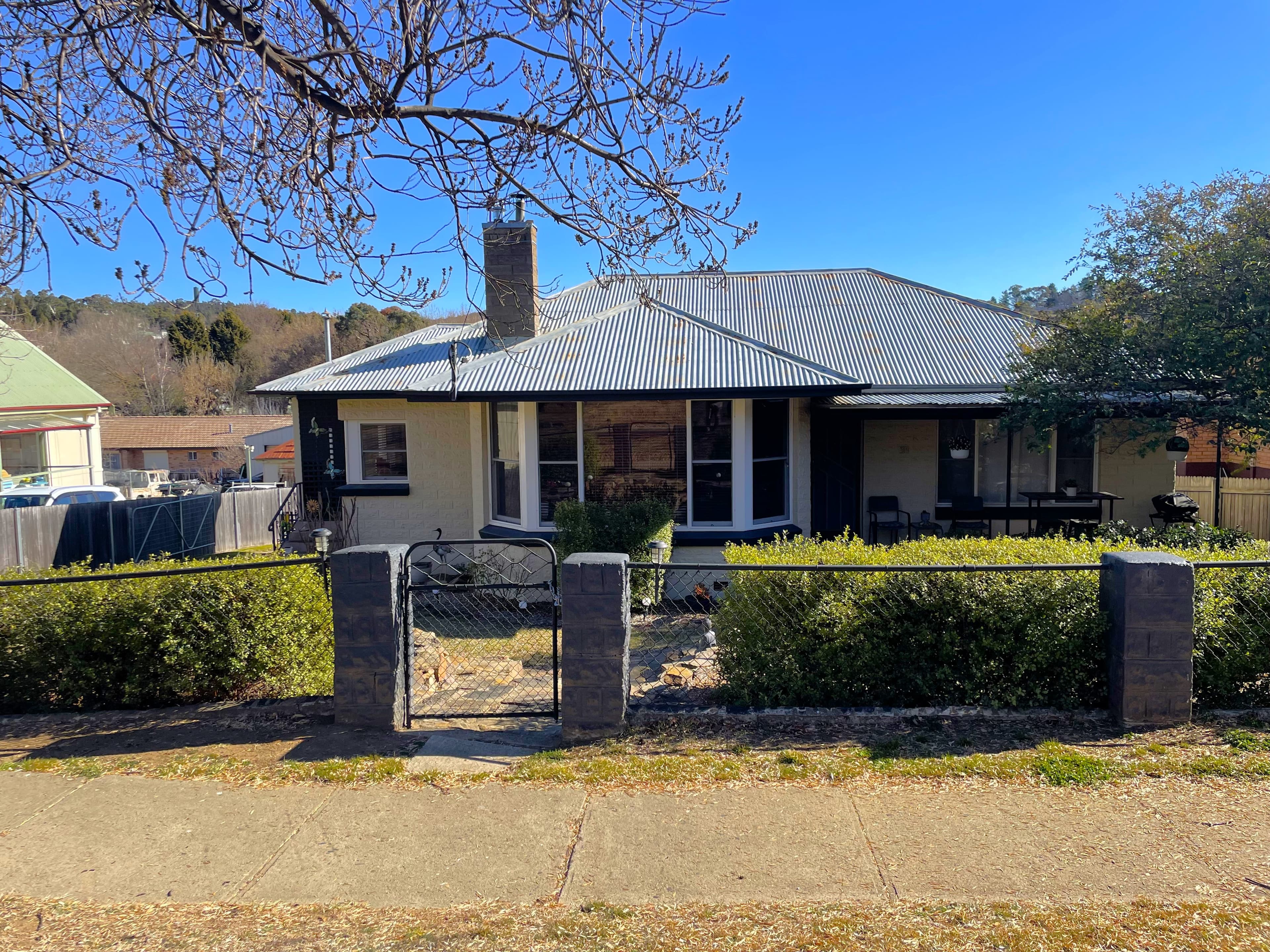 31 Creek Street, Cooma, Cooma - Image 1