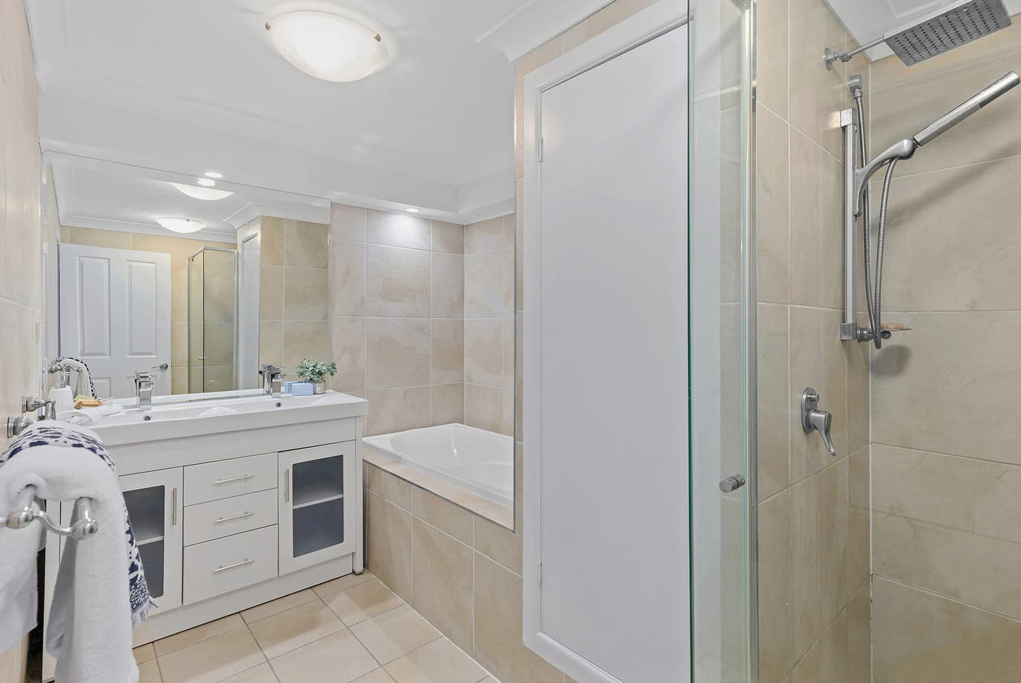 8 Valentia Street, Mansfield, Mansfield - Thumbnail 3