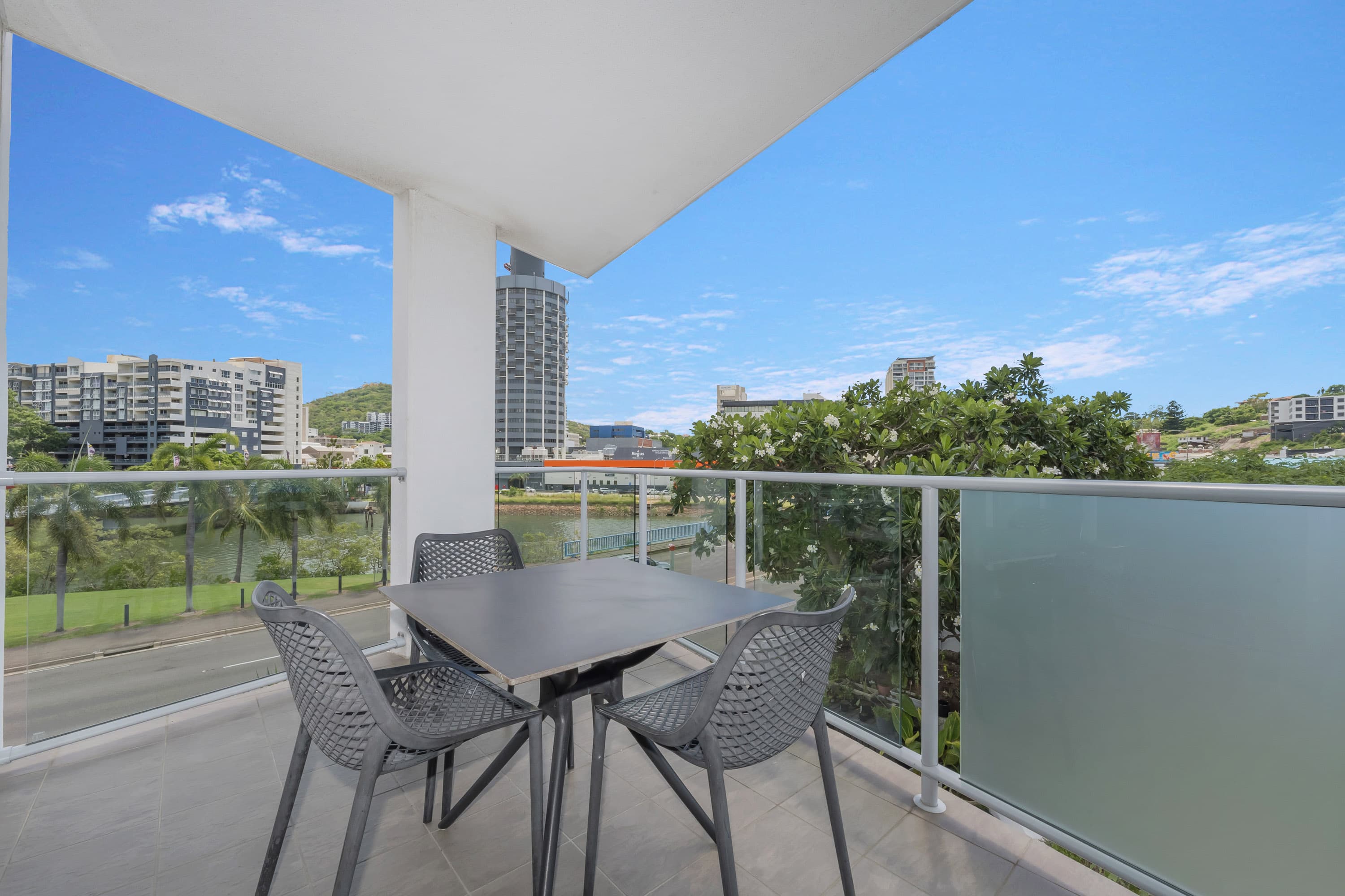 301/2 Dibbs Street, South Townsville, South Townsville - Image 1
