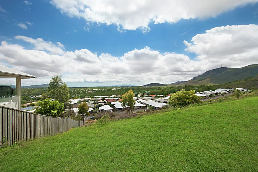32 Windarra Avenue, Douglas, Douglas - Thumbnail 5