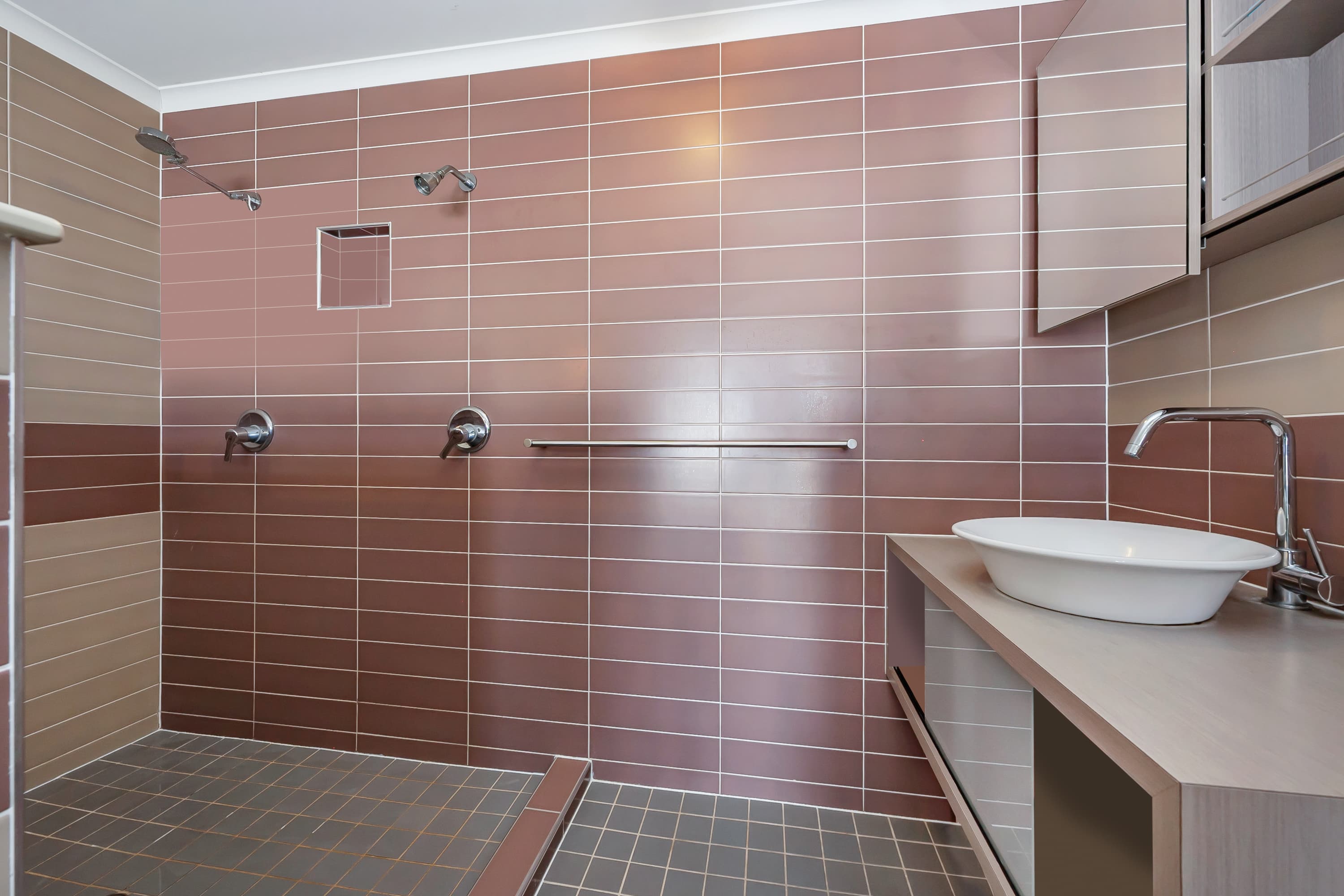 6/237-239 Riverside Boulevard, Douglas, Douglas - Thumbnail 4