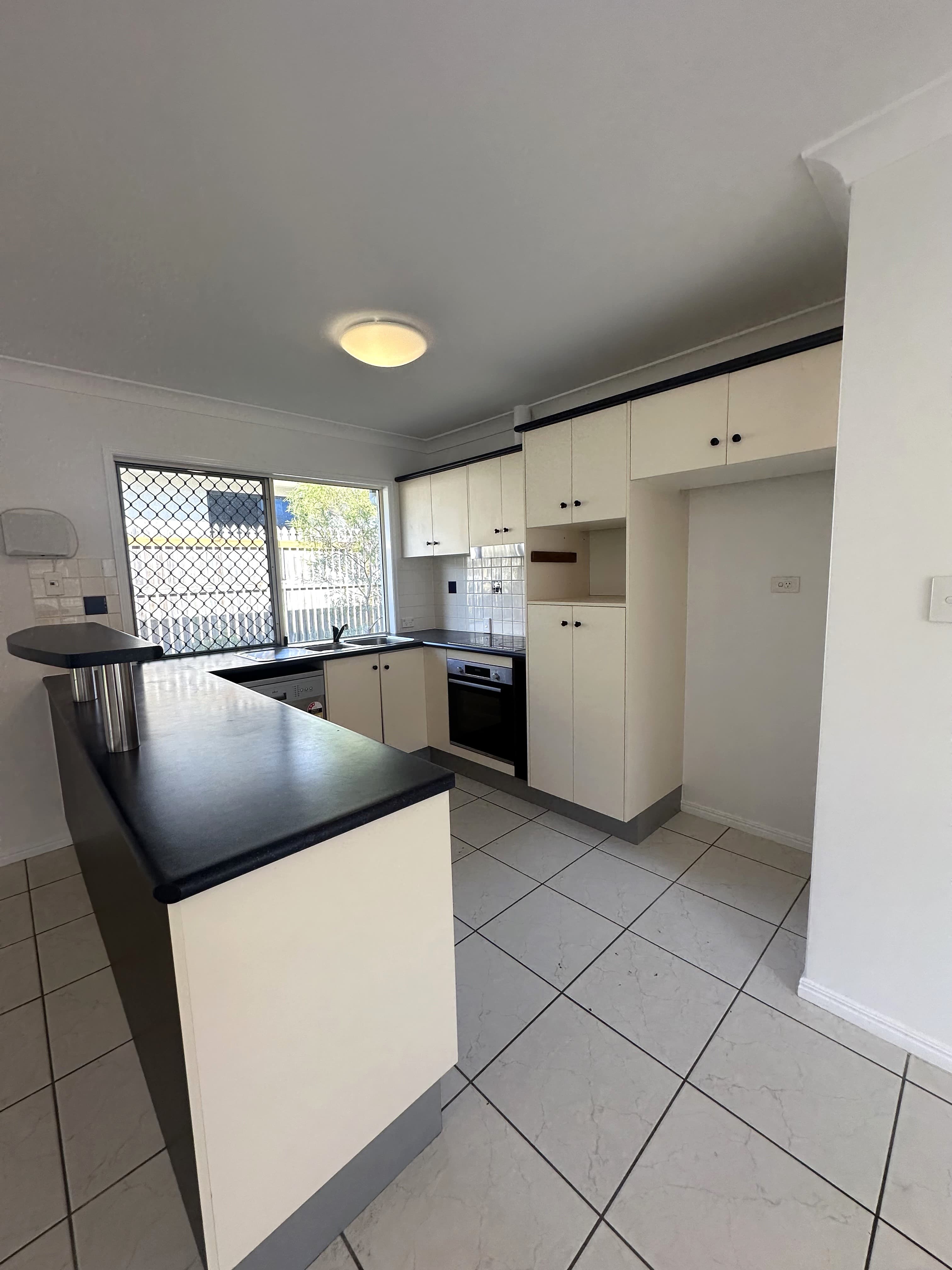 34 Riverbend Drive, Douglas, Douglas - Thumbnail 2