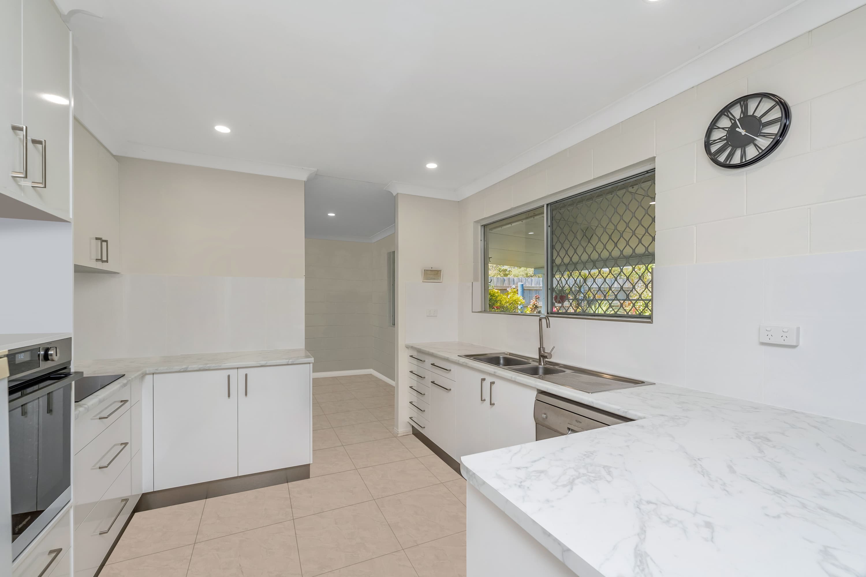 4/10 Blanes Street, Cranbrook, Cranbrook - Thumbnail 3