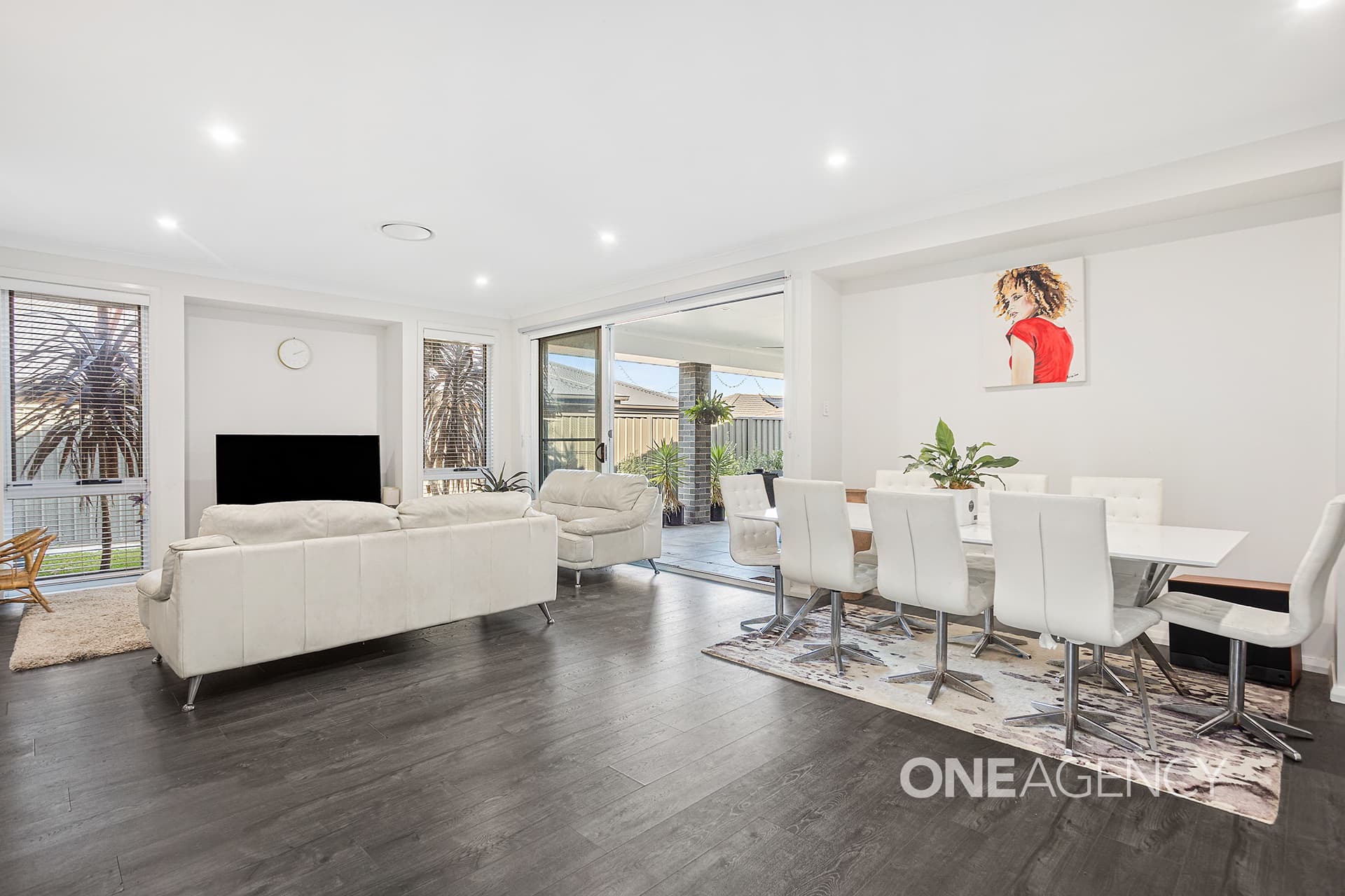 13 Osage Street, Horsley, Horsley - Thumbnail 2