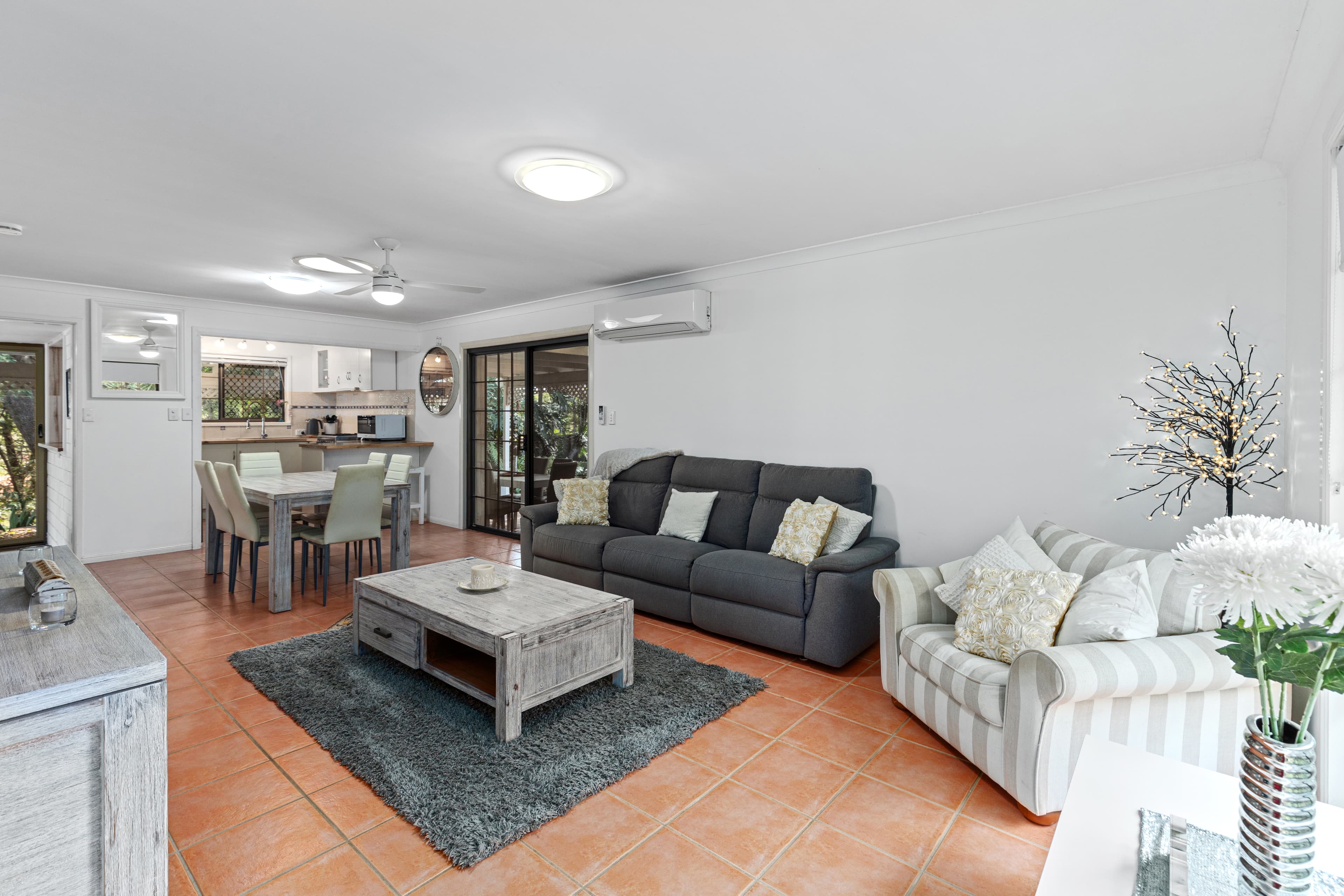 53/160 Bardon Avenue, Miami, Miami - Image 1
