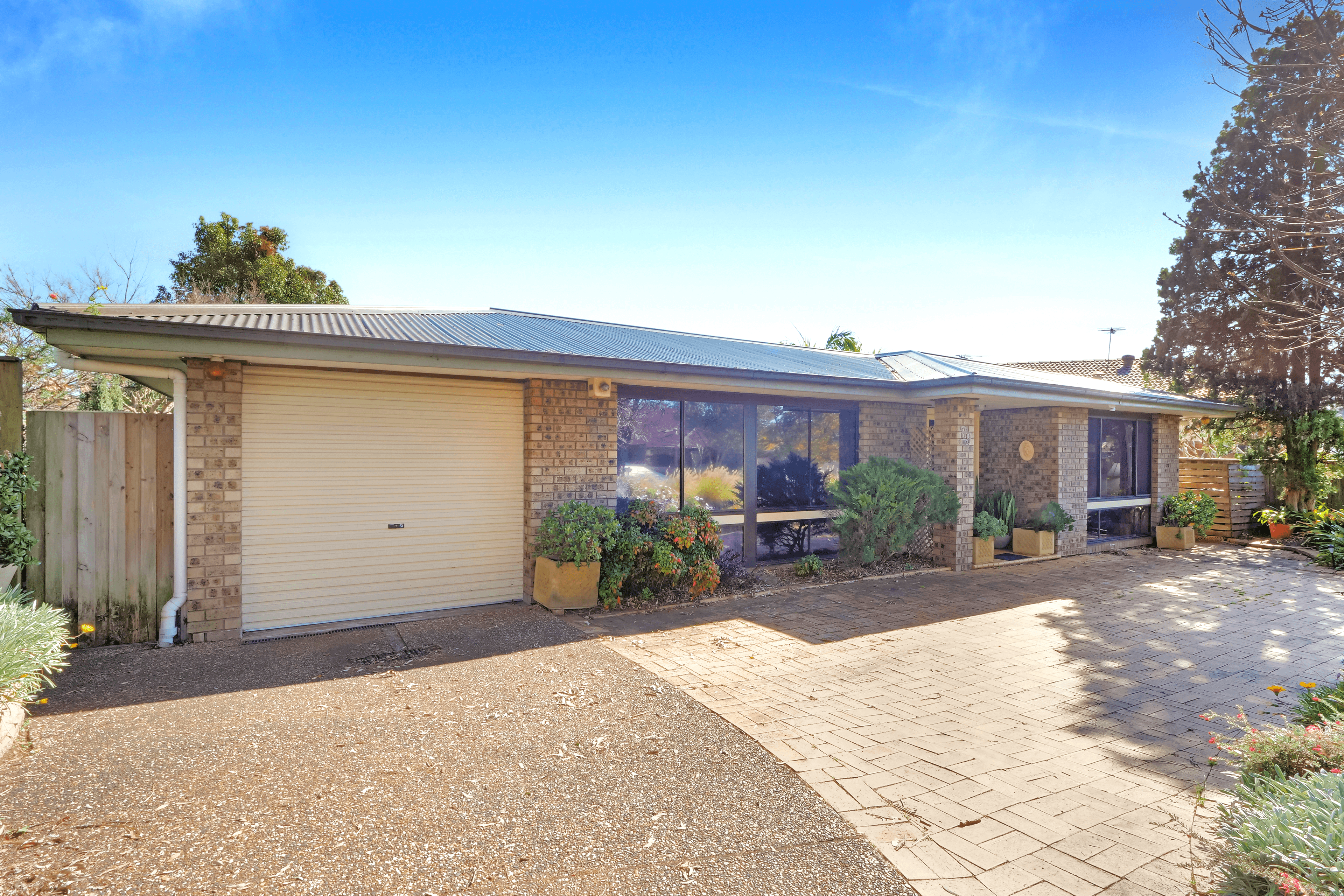 89 Bellinger Road, Ruse, Ruse - Image 1