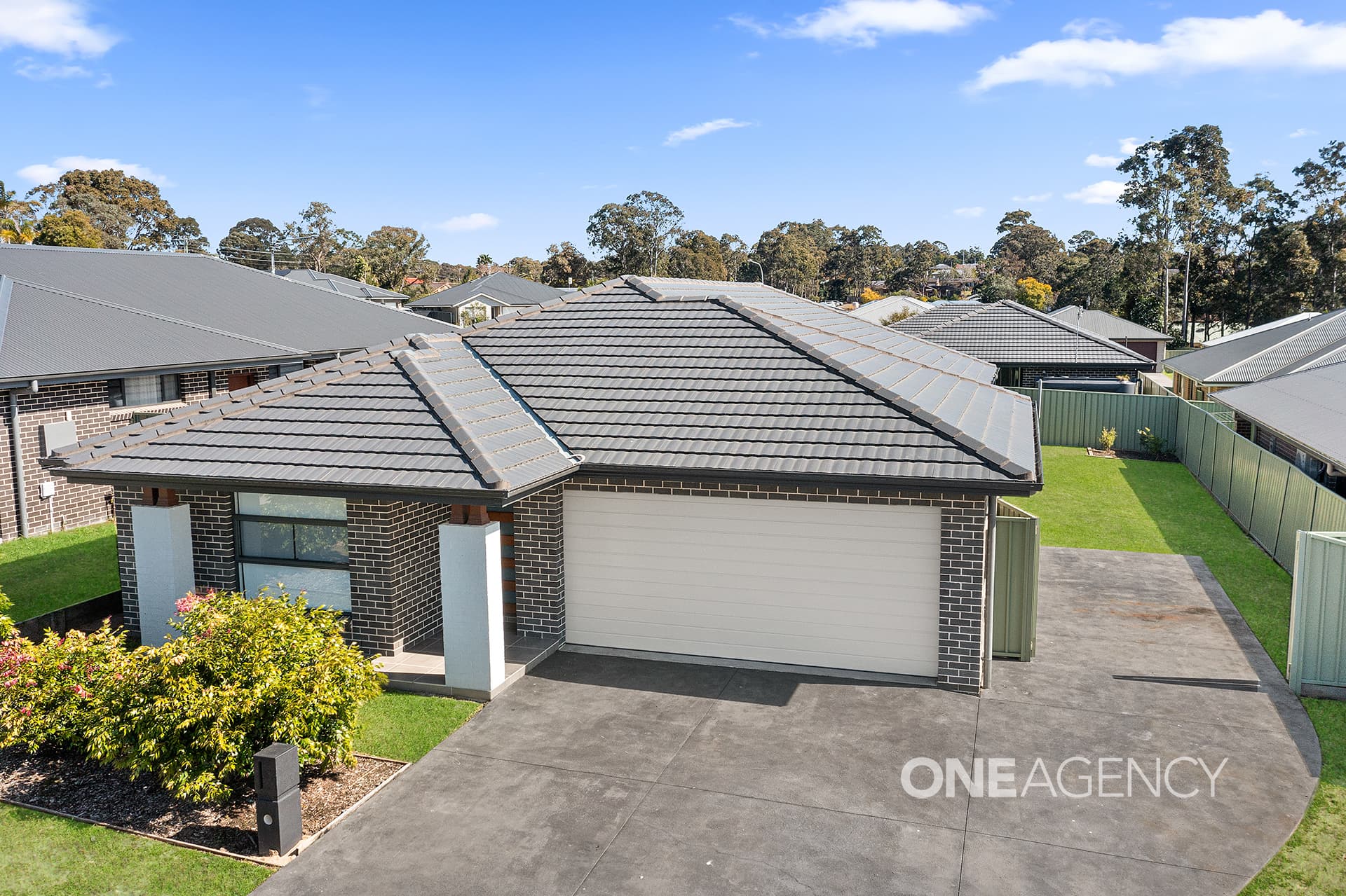 8 Gunbar Way, Nowra, Nowra - Image 1
