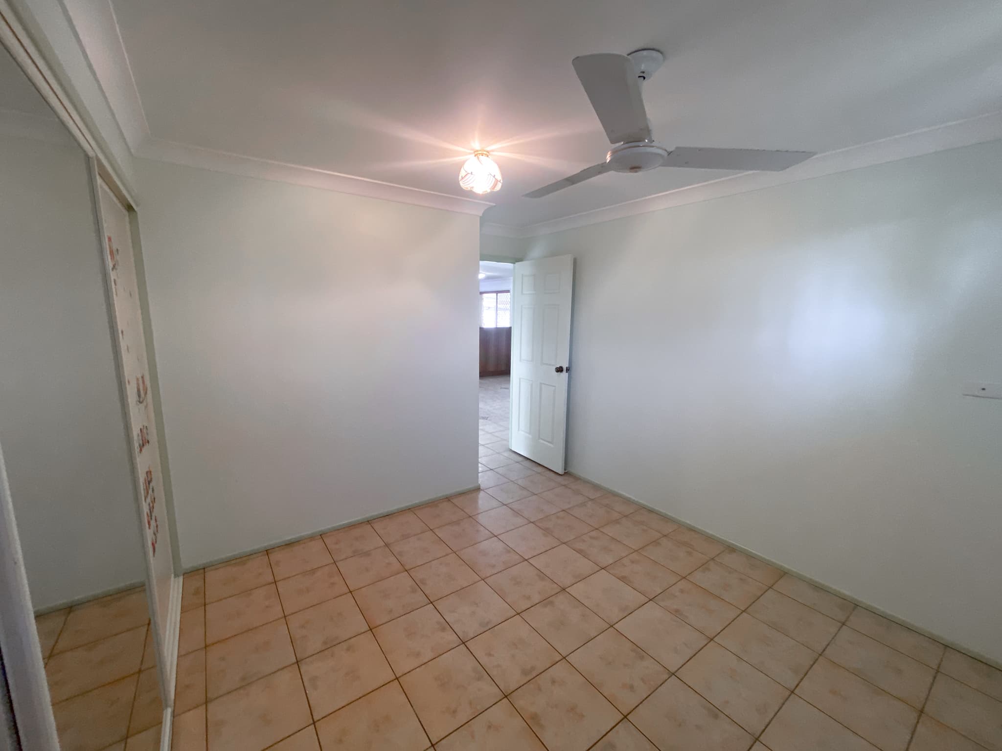 4 Lamb Avenue, Gracemere, Gracemere - Thumbnail 4