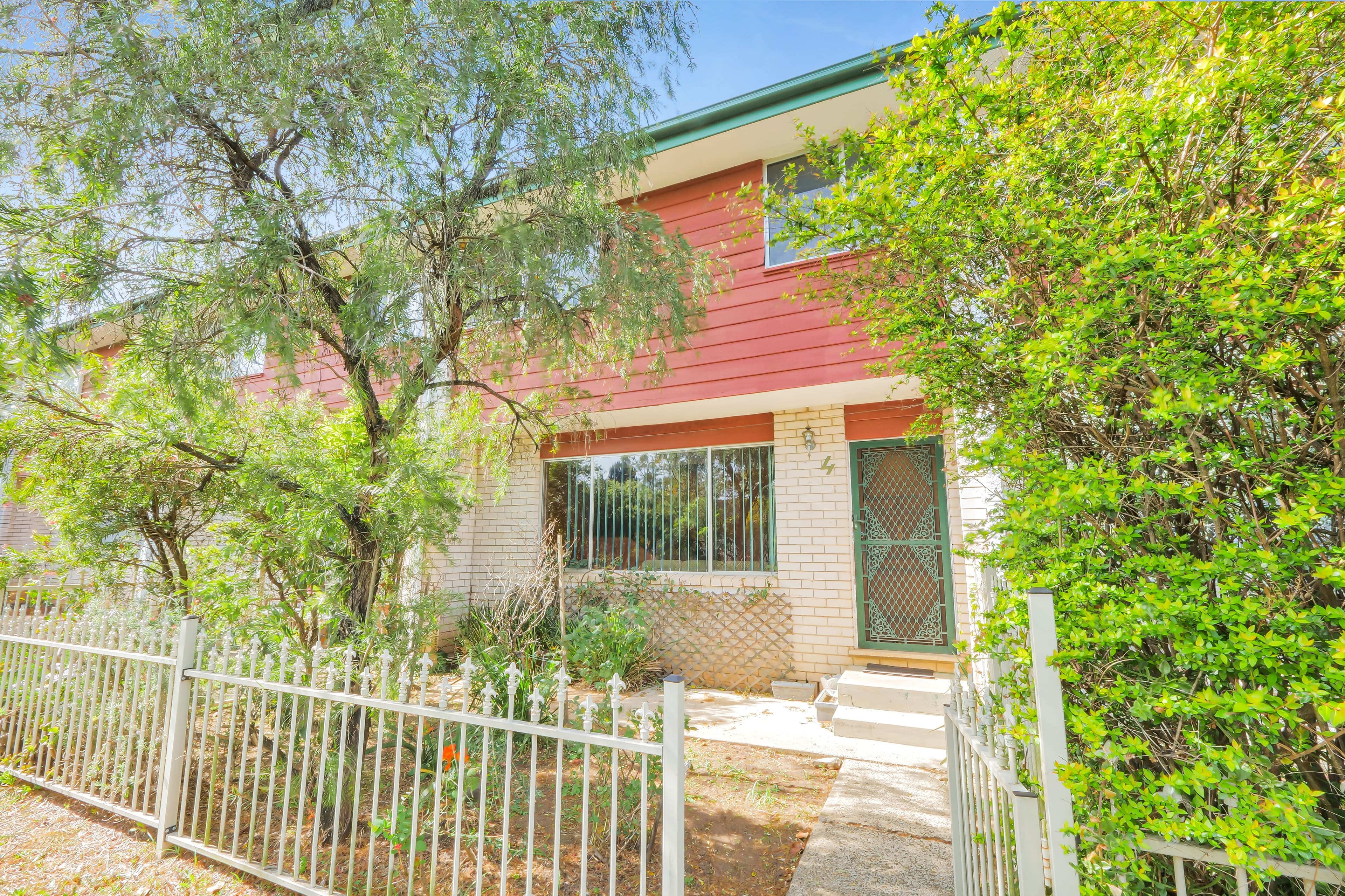 4/107 Broughton Street, Campbelltown, Campbelltown - Image 1