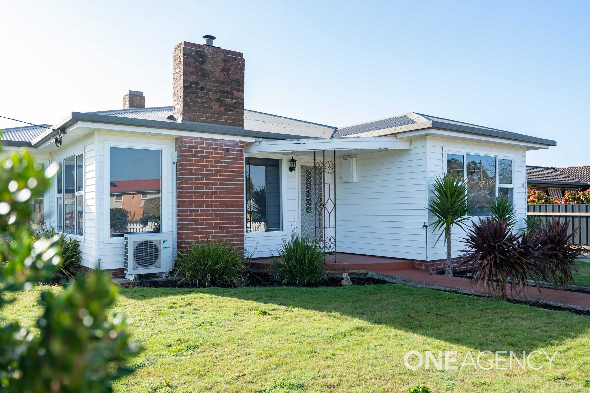 15 New Street, Wynyard, Wynyard - Image 1