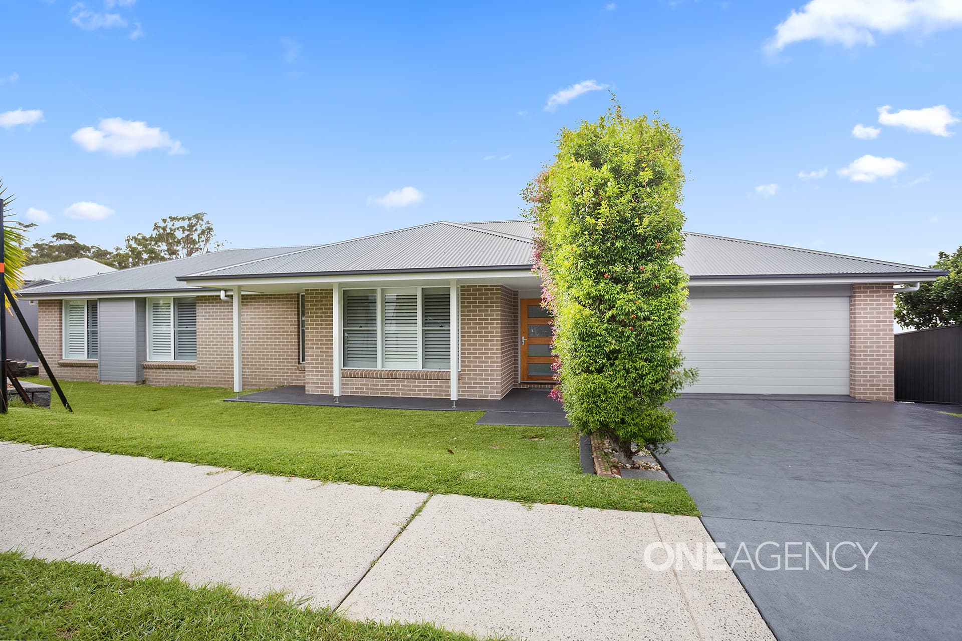 26 Siltstone Avenue, Horsley, Horsley - Image 1