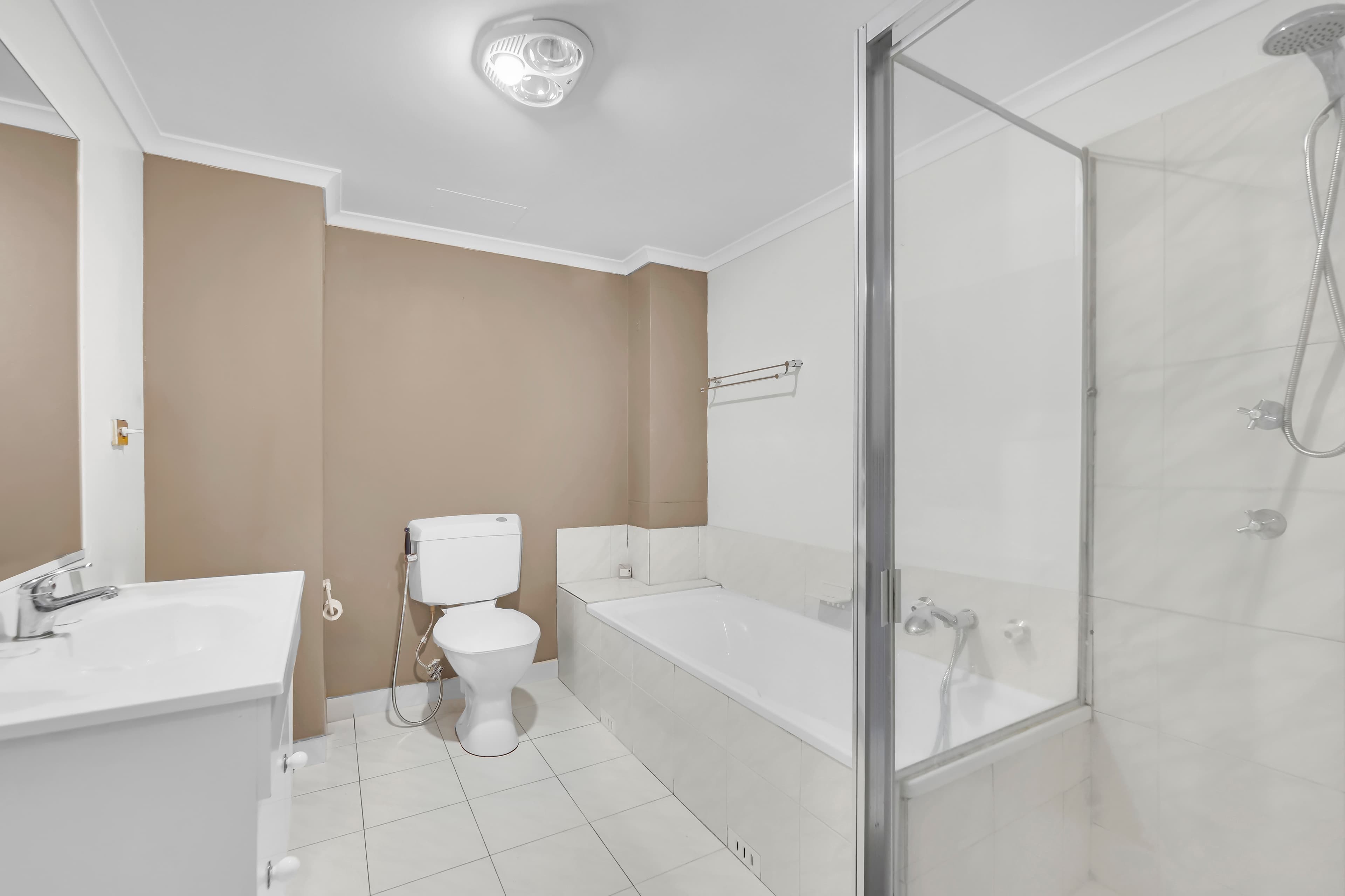 110/2 Riverpark Drive, Liverpool, Liverpool - Thumbnail 4