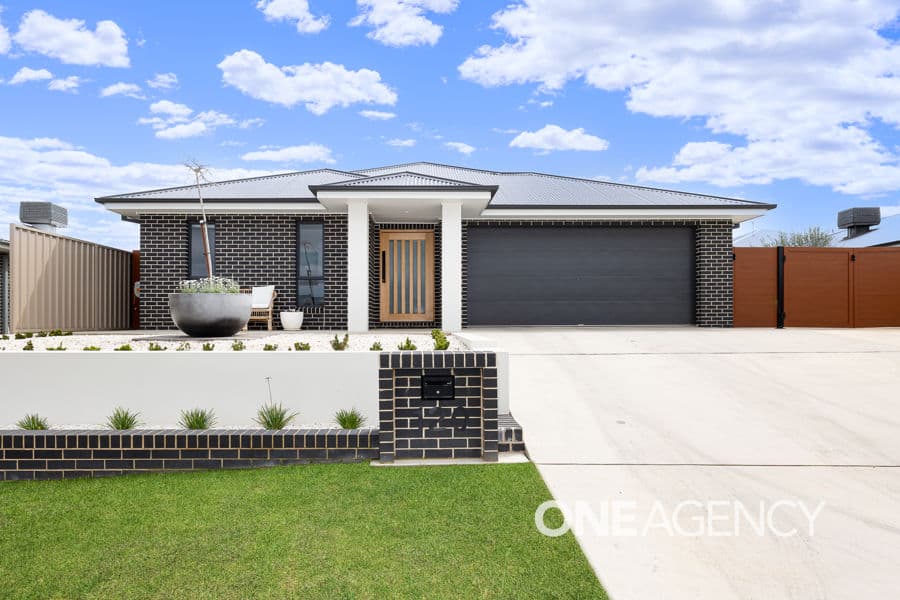 120 COPPABELLA Drive, Gobbagombalin, Gobbagombalin - Thumbnail 2