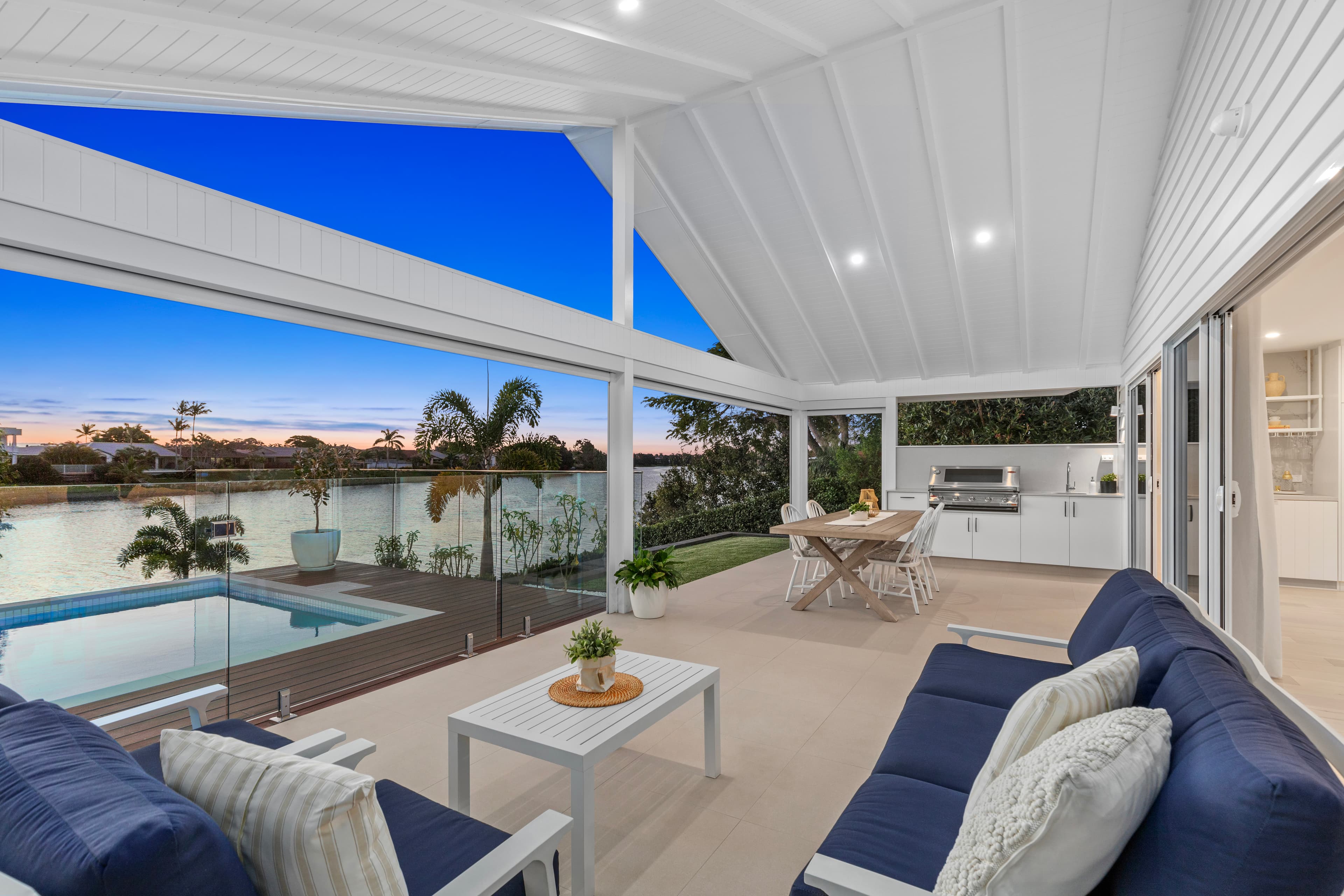 194 Acanthus Avenue, Burleigh Waters, Burleigh Waters - Thumbnail 4