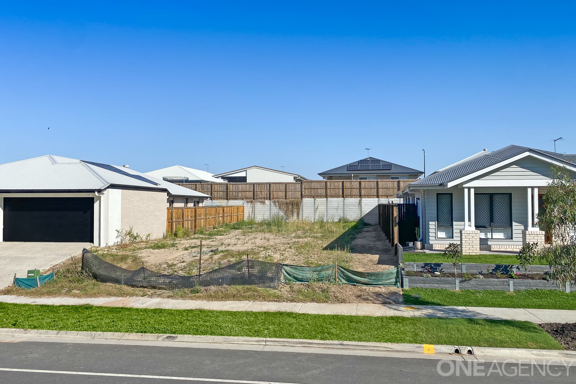 106 Bloomfield Esplanade, South Maclean, South Maclean - Thumbnail 2