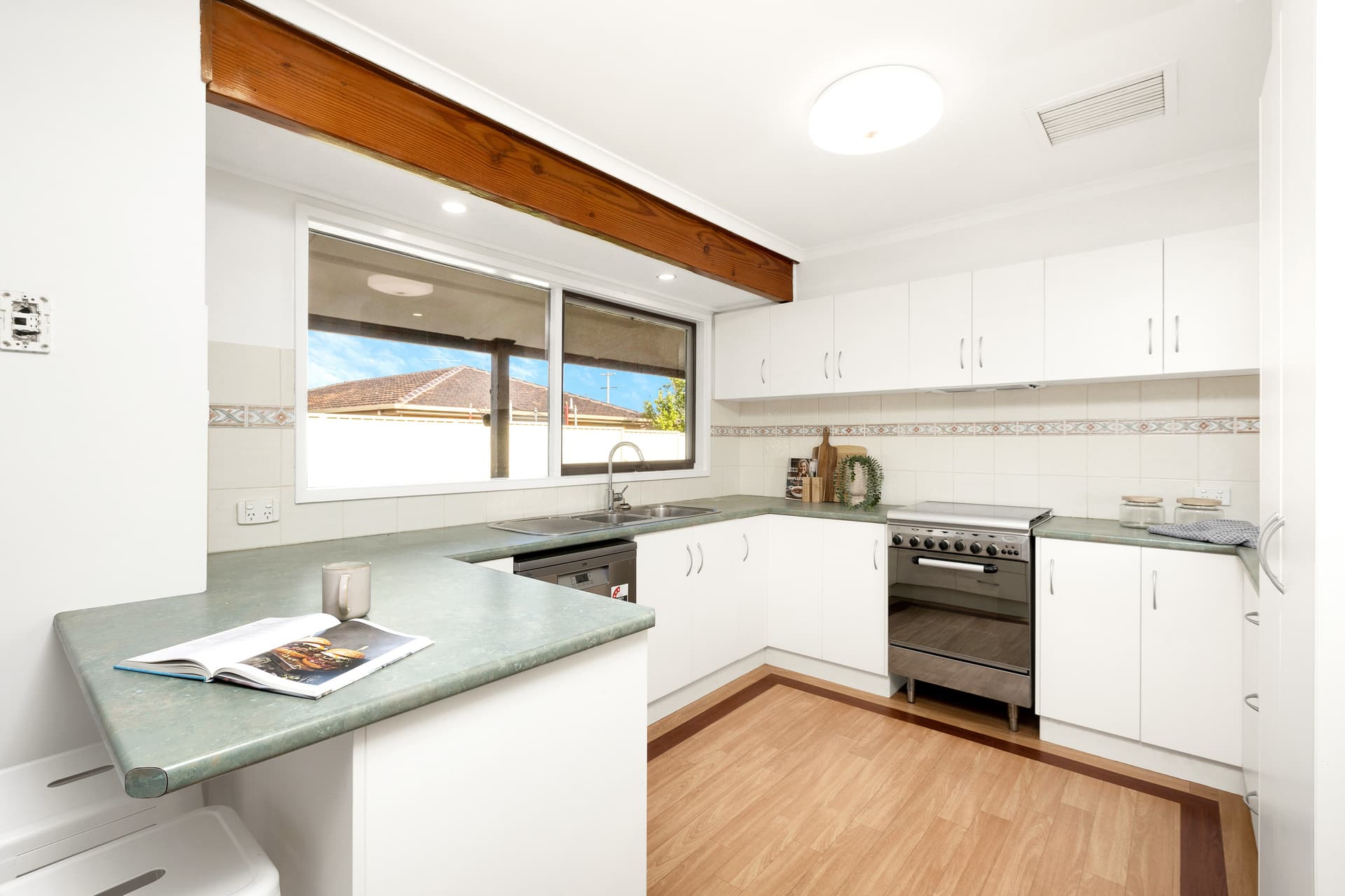 16 Coleman Avenue, Mildura, Mildura - Thumbnail 8