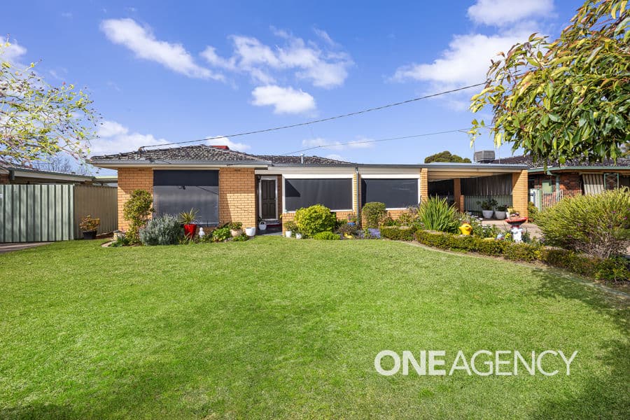 9 MAIN Street, Lake Albert, Lake Albert - Image 1