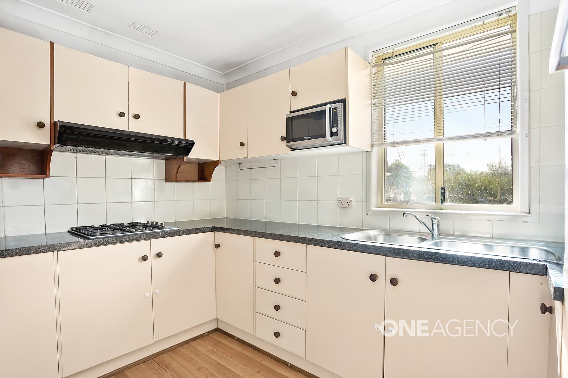 13 Kimbarra Crescent, Koonawarra, Koonawarra - Thumbnail 3