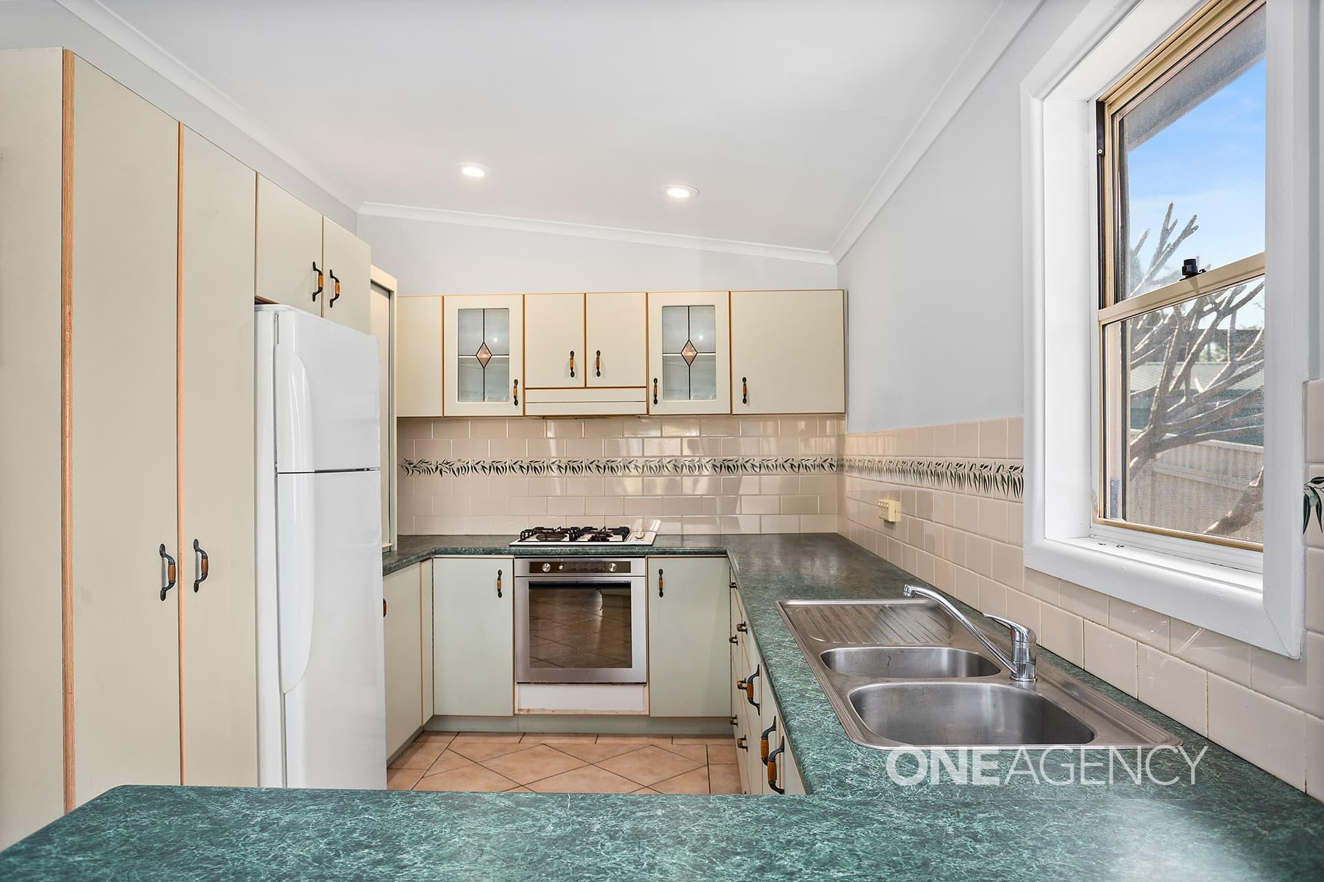 9 Garrard Avenue, Mount Warrigal, Mount Warrigal - Thumbnail 3