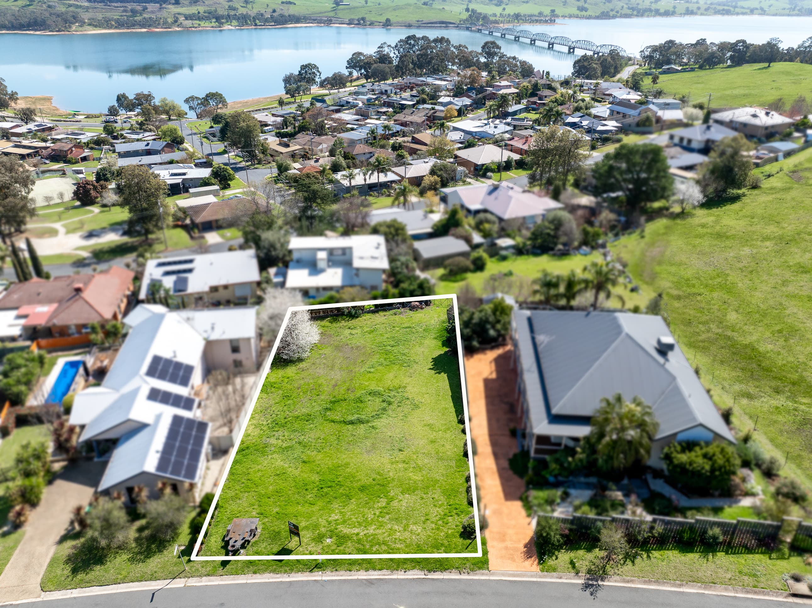 11 ELIZABETH Crescent, Bellbridge, Bellbridge - Thumbnail 3