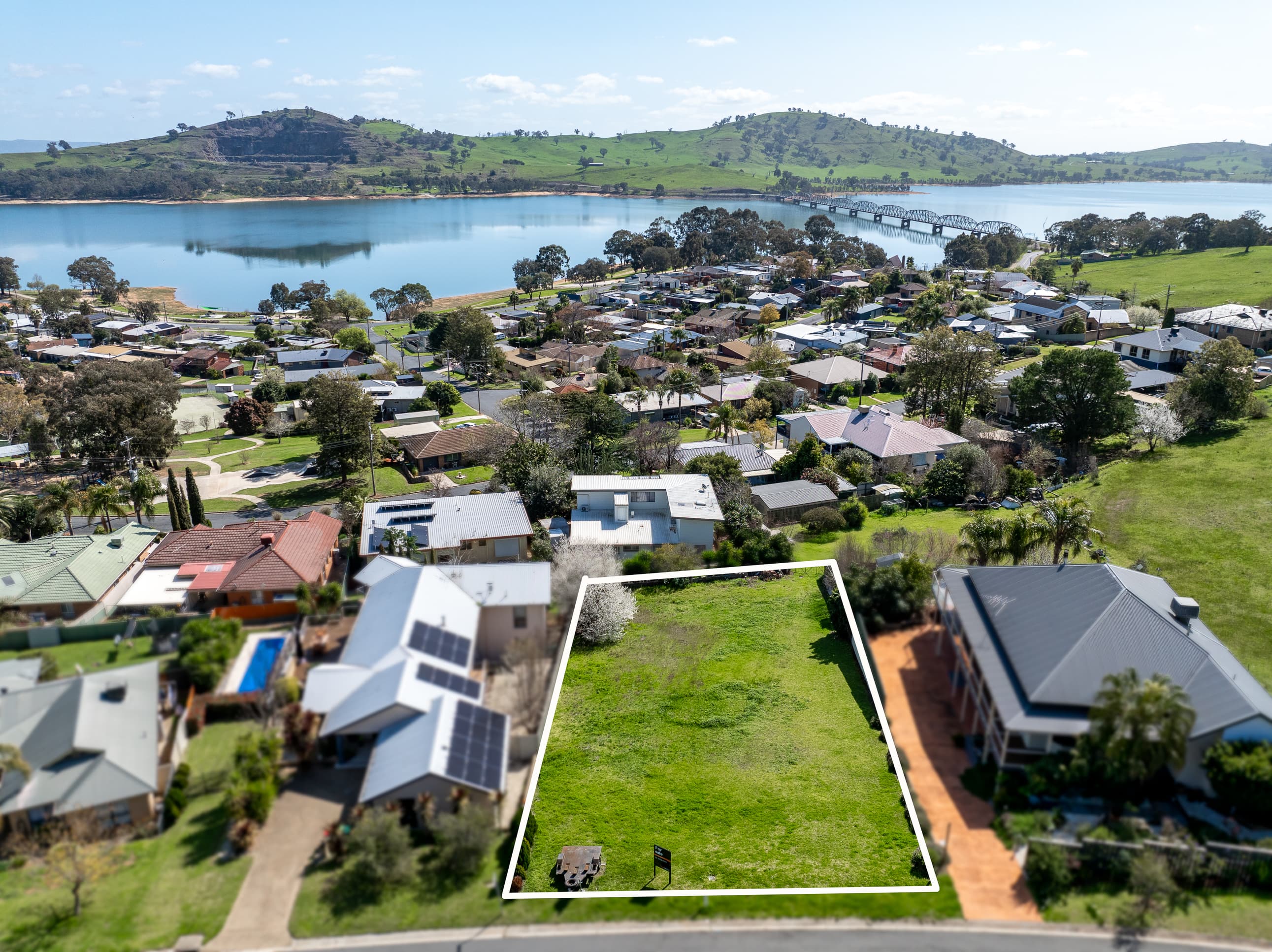 11 ELIZABETH Crescent, Bellbridge, Bellbridge - Image 1