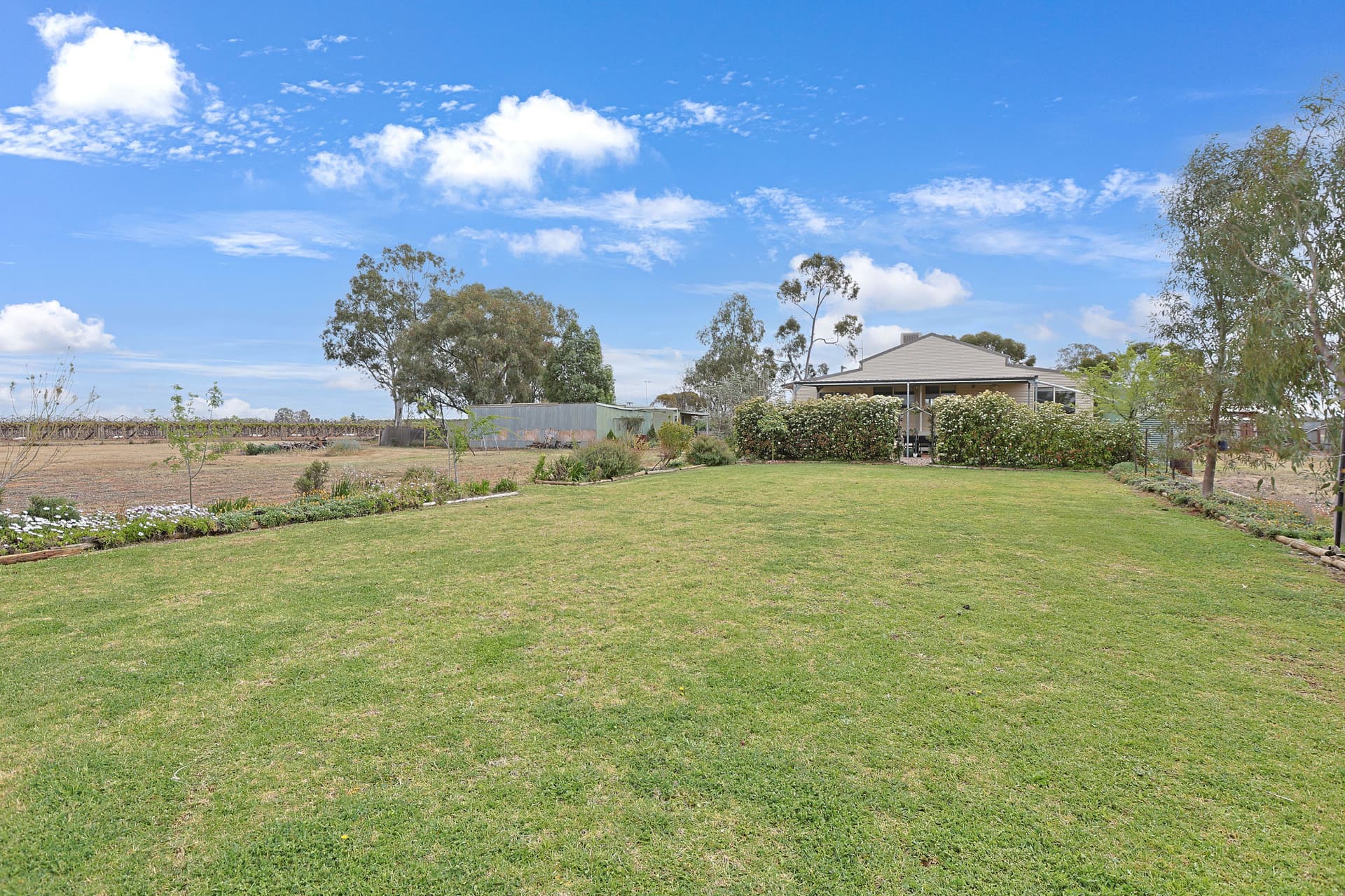 Lot 1 88 Alfred Elms Road, Trentham Cliffs, Trentham Cliffs - Thumbnail 3