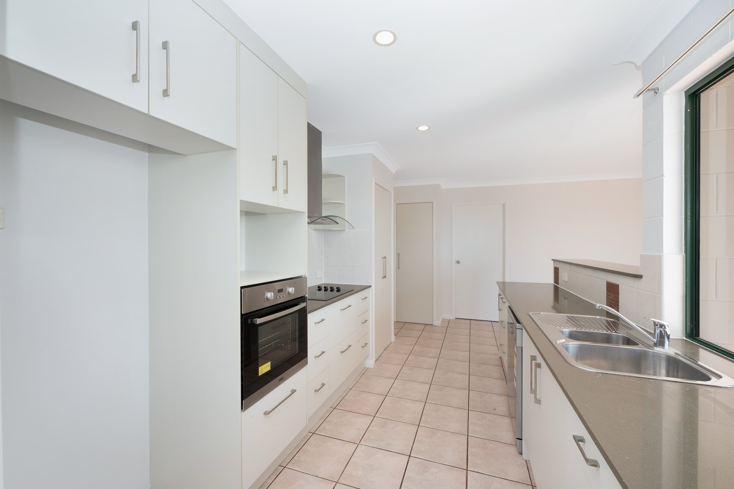 35 Colchester Crescent, Kirwan, Kirwan - Thumbnail 5