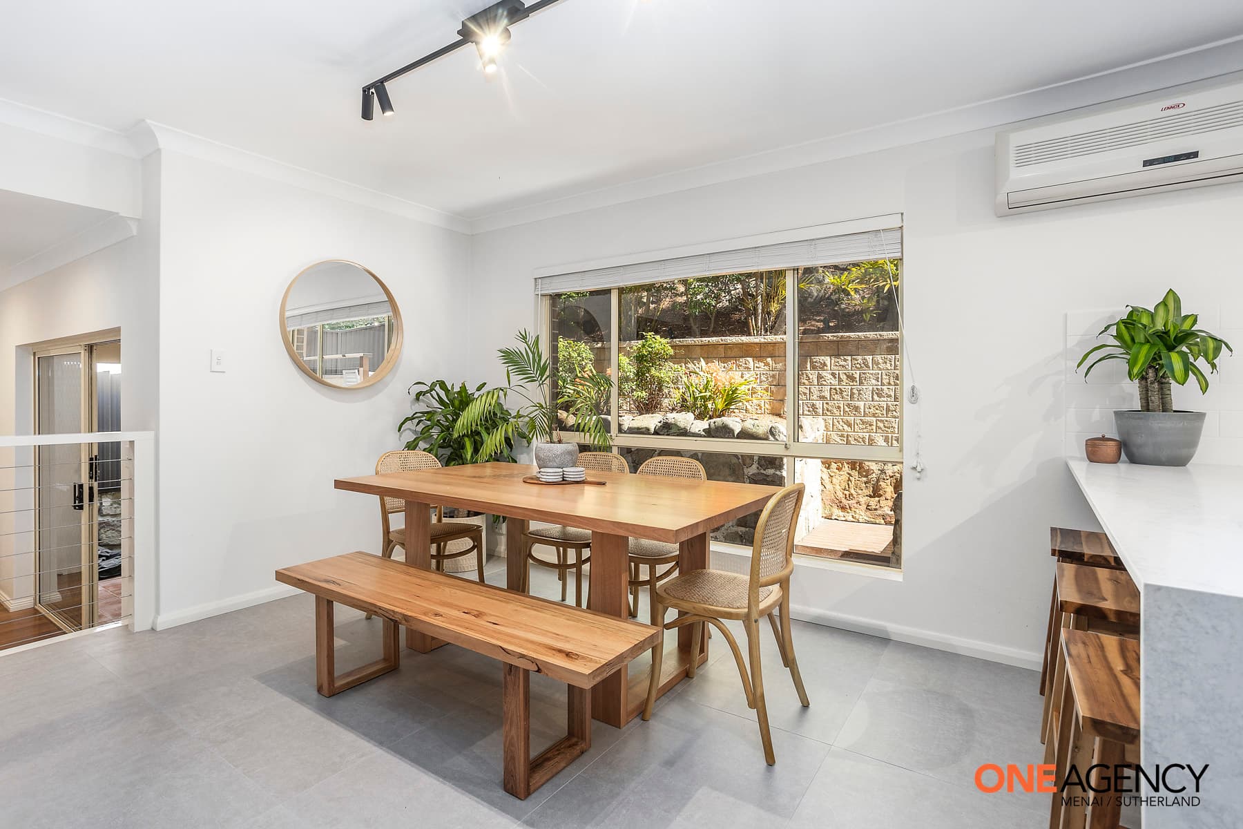 11/2A Charlotte Place, Illawong, Illawong - Thumbnail 3