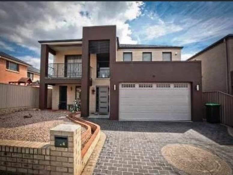 4 Temora Street, Prestons, Prestons - Image 1