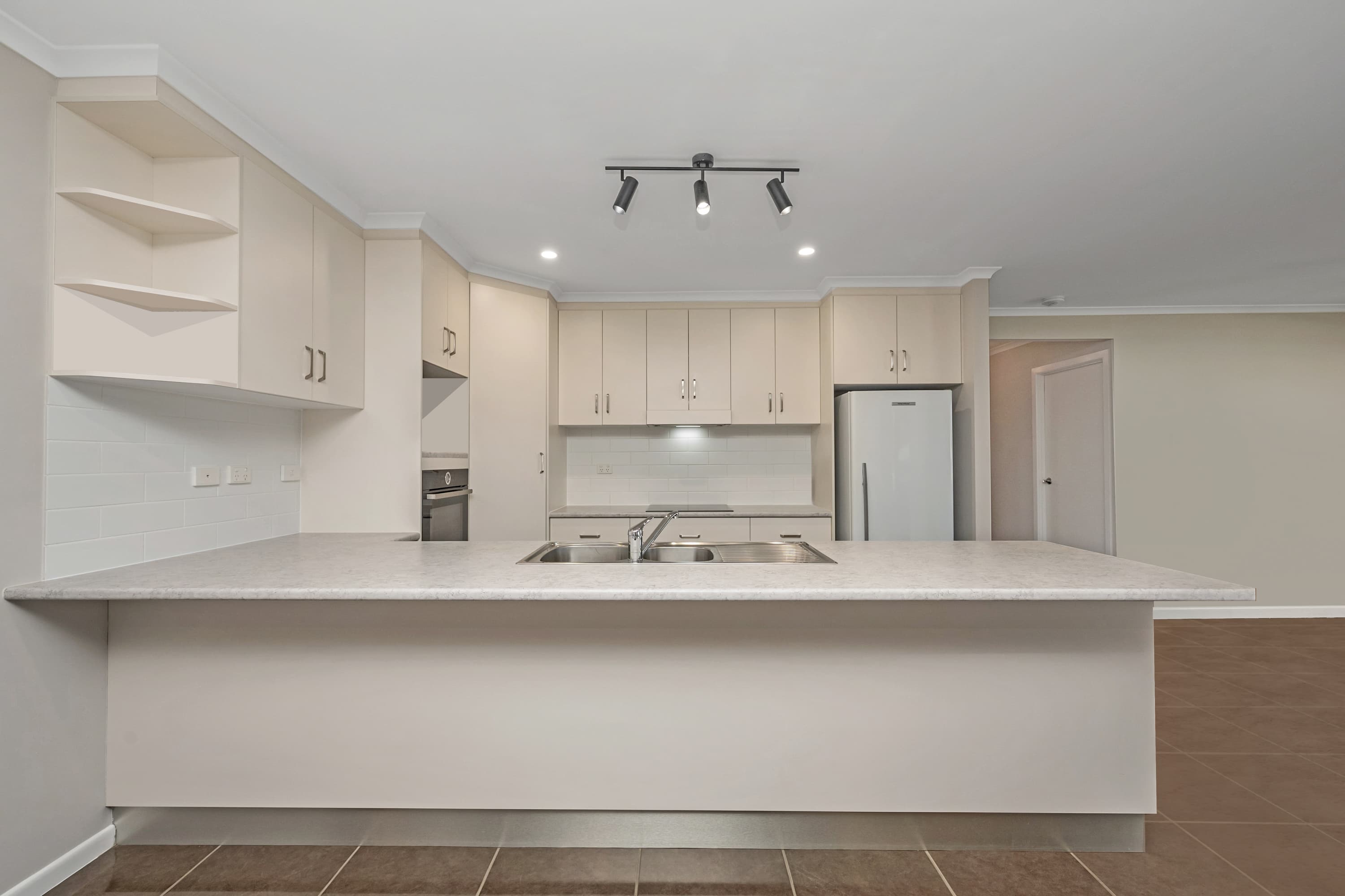 5 Narwee Place, Douglas, Douglas - Thumbnail 3