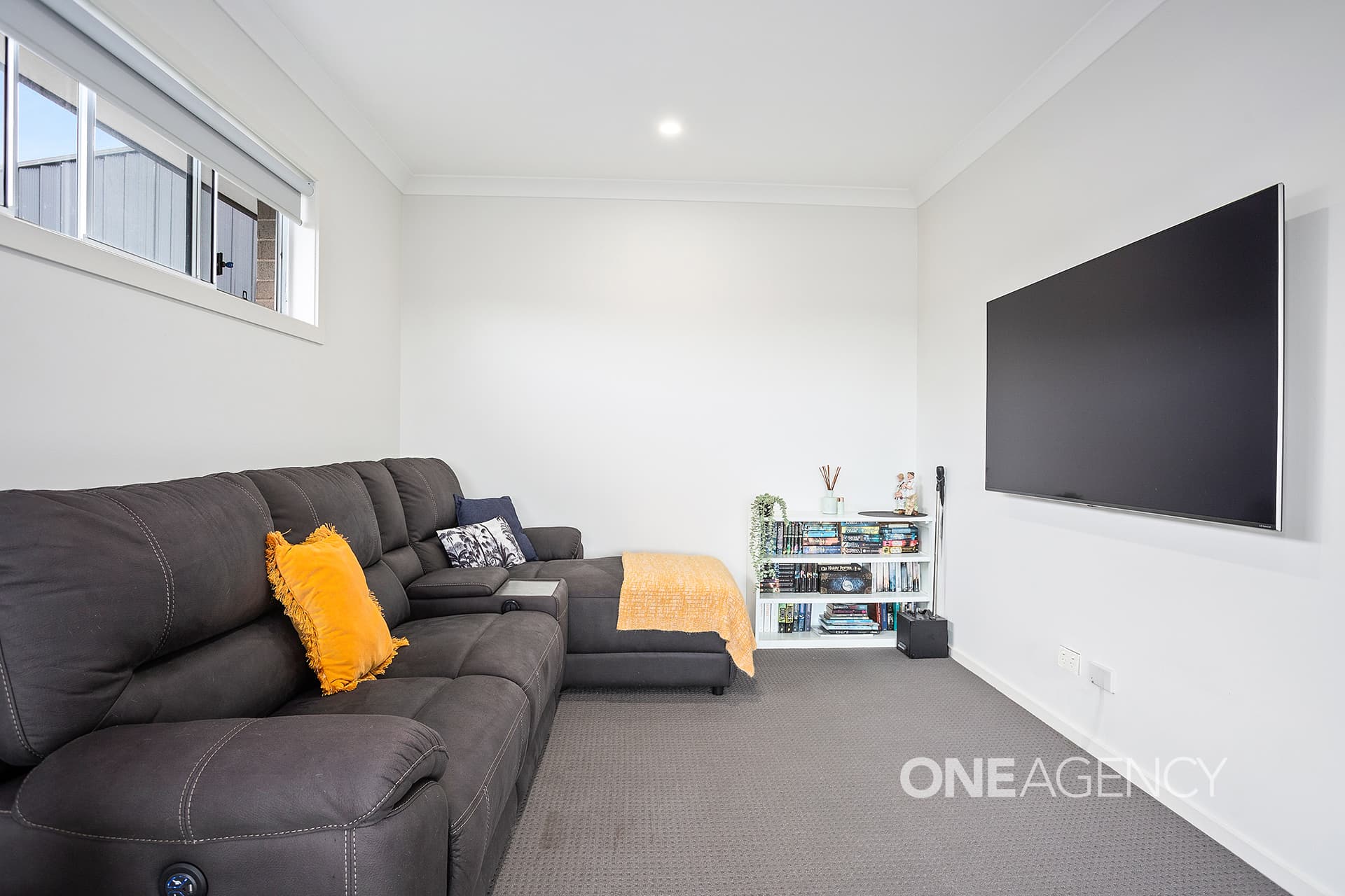 11 Brotheridge Avenue, Calderwood, Calderwood - Thumbnail 6