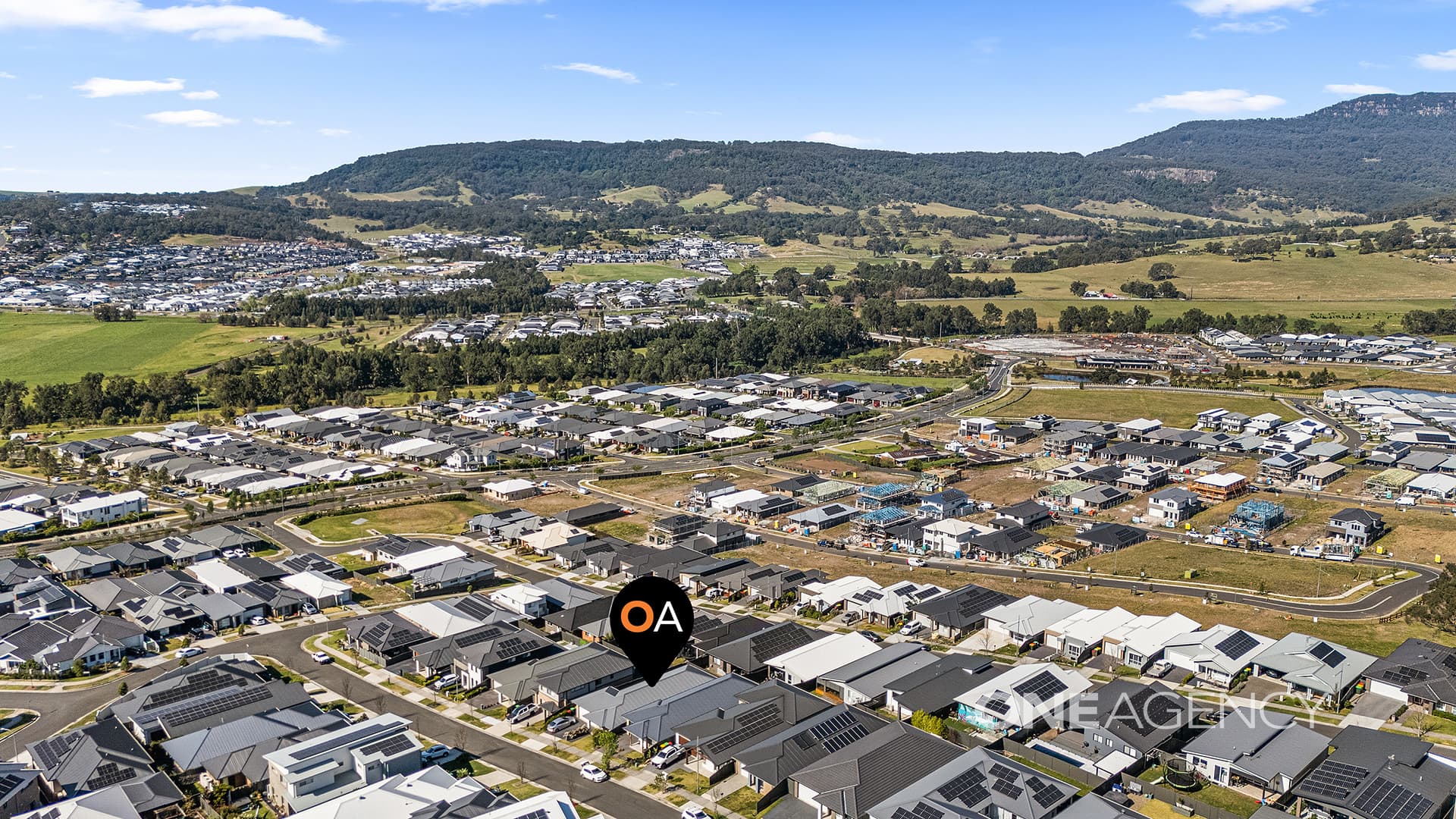11 Brotheridge Avenue, Calderwood, Calderwood - Image 1