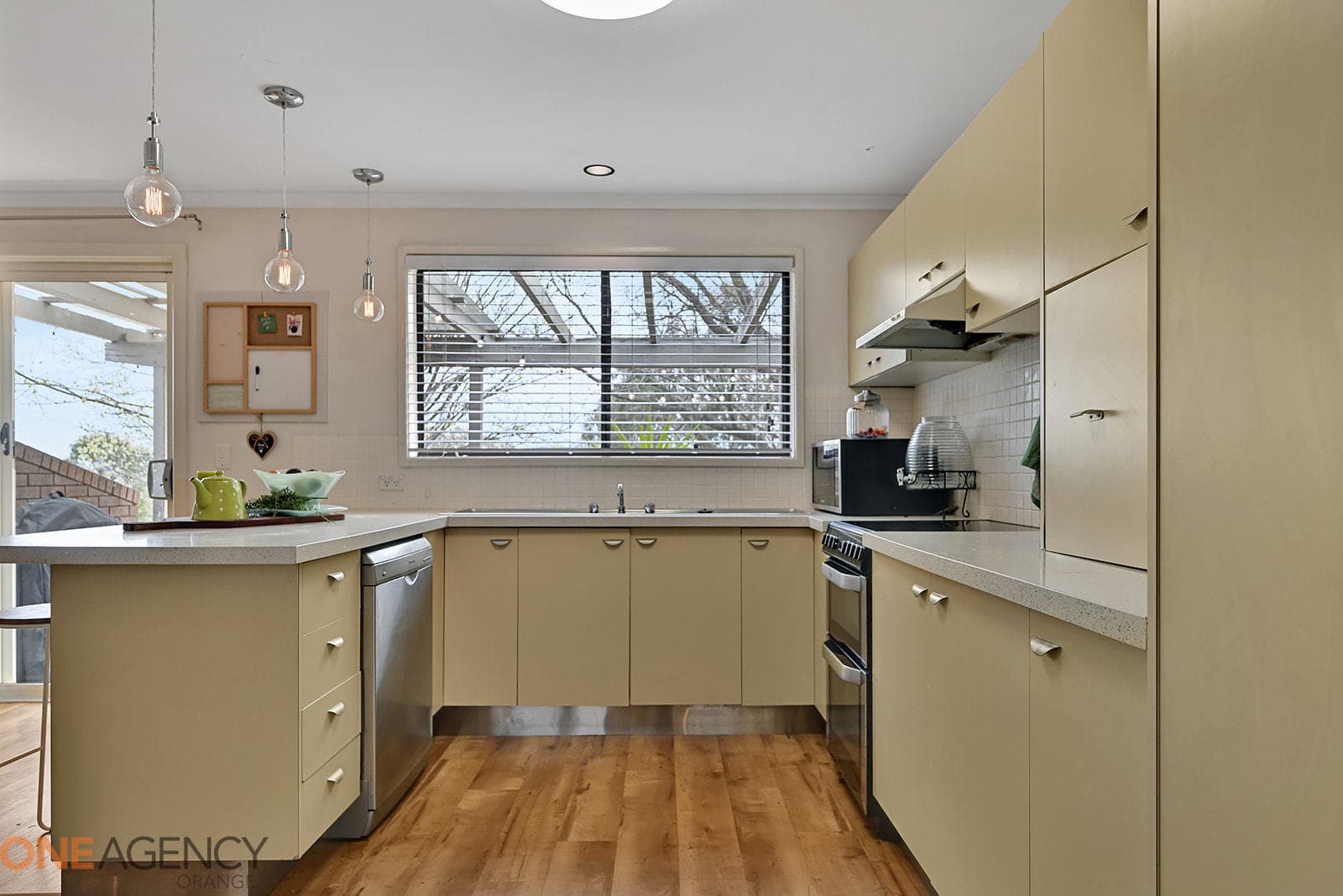 3 Conroy Place, Clifton Grove, Clifton Grove - Thumbnail 8