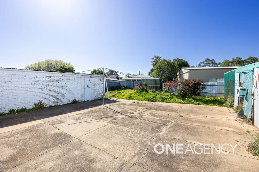 1 KILLARA Avenue, Mount Austin, Mount Austin - Thumbnail 8