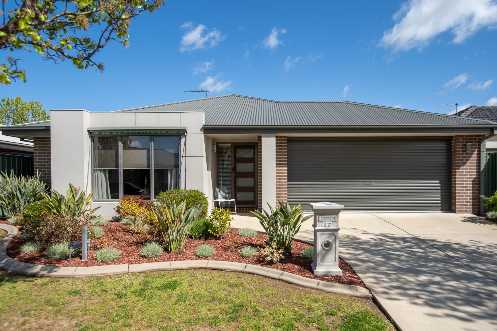 17 INWOOD Crescent, Wodonga, Wodonga - Image 1