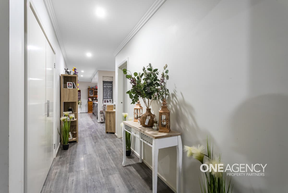 44 Aruma Avenue, Harkness, Harkness - Thumbnail 2