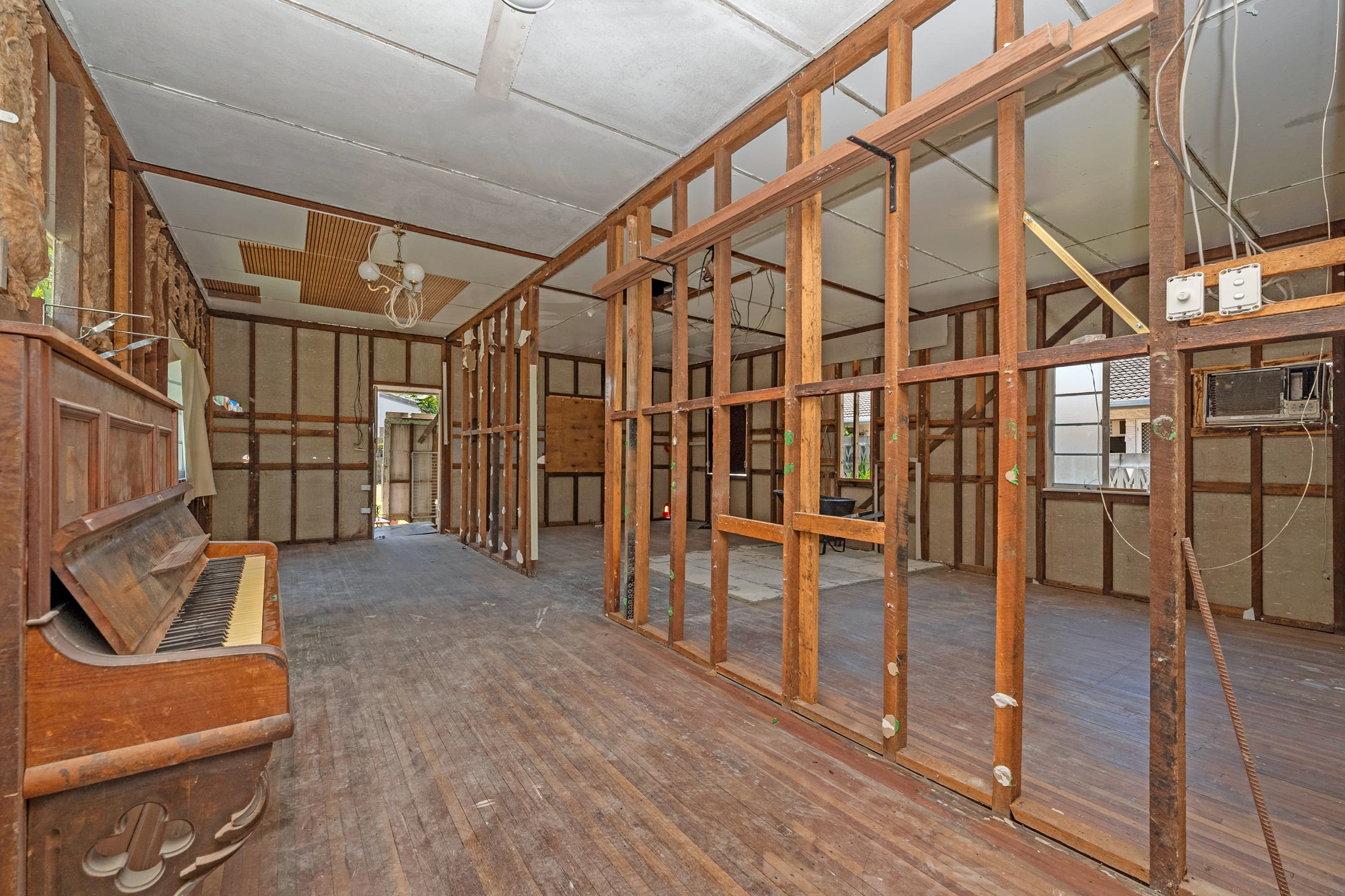 51 Camp Street, Mundingburra, Mundingburra - Thumbnail 3