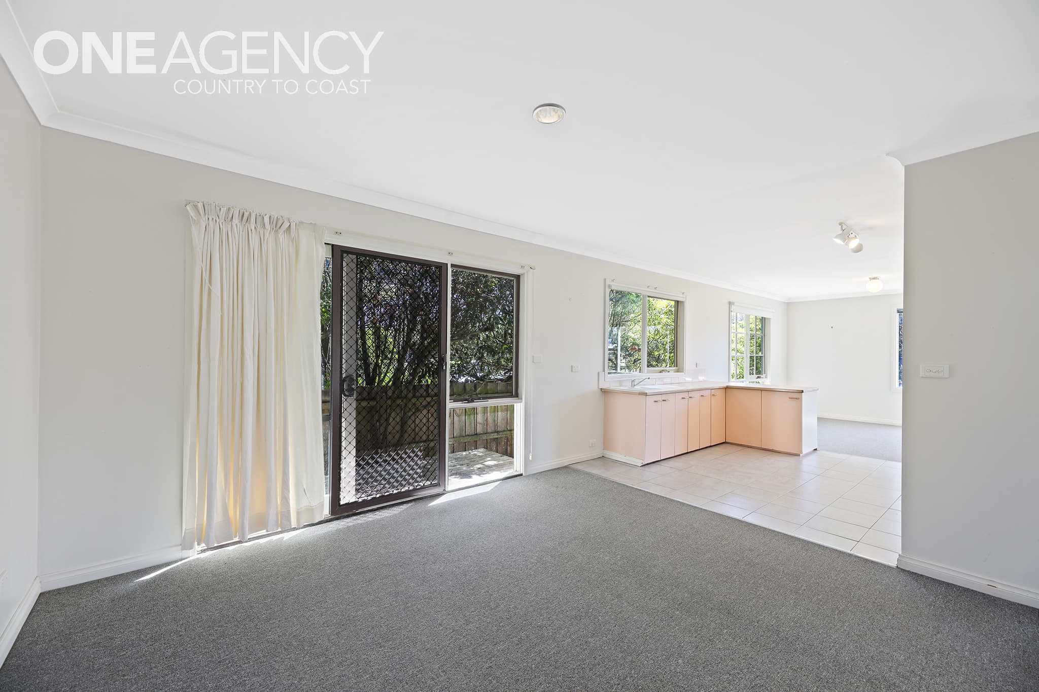 7 Sunset Drive, Sunset Strip, Sunset Strip - Thumbnail 5