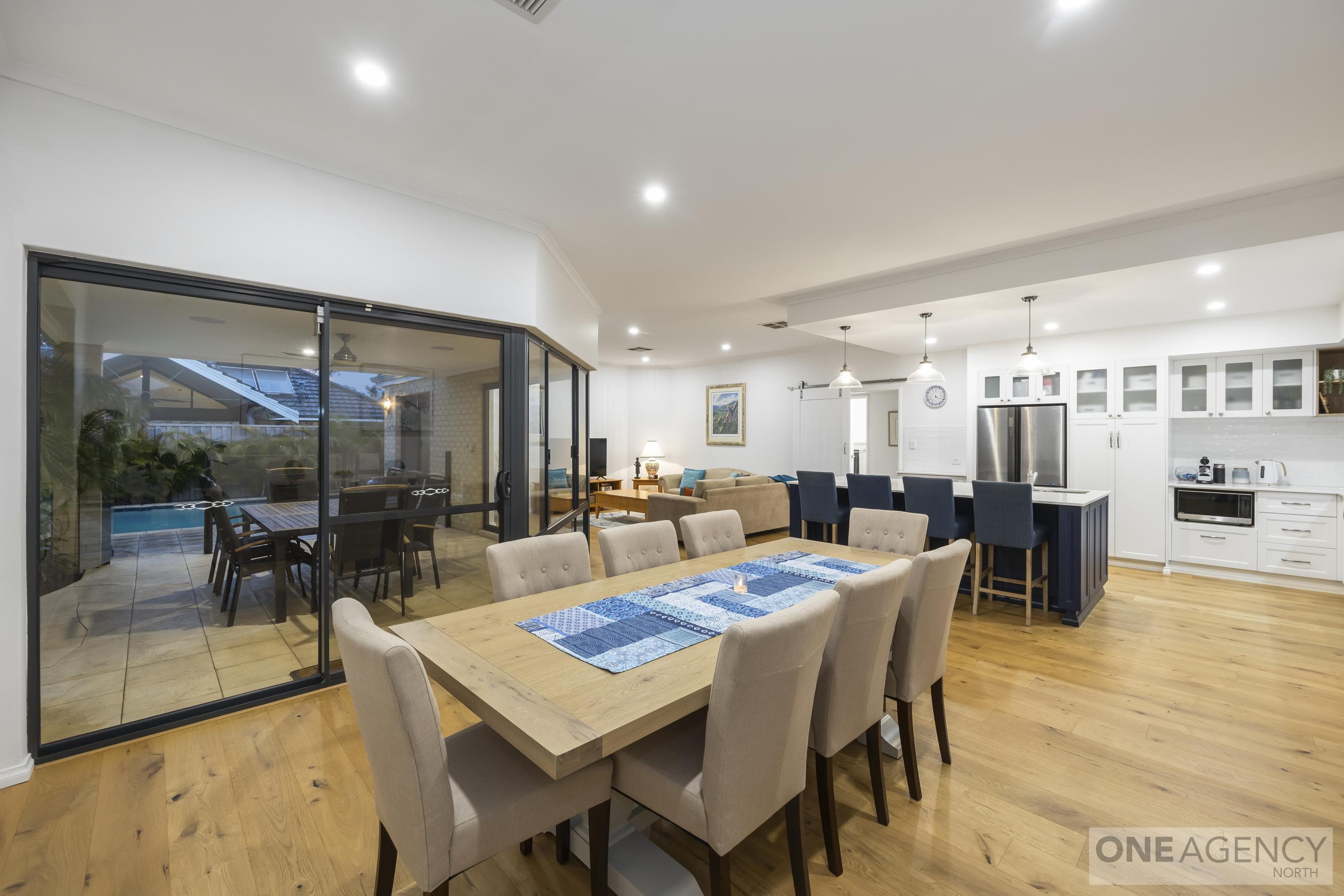 32 Carpenteria Drive, Stirling, Stirling - Thumbnail 4