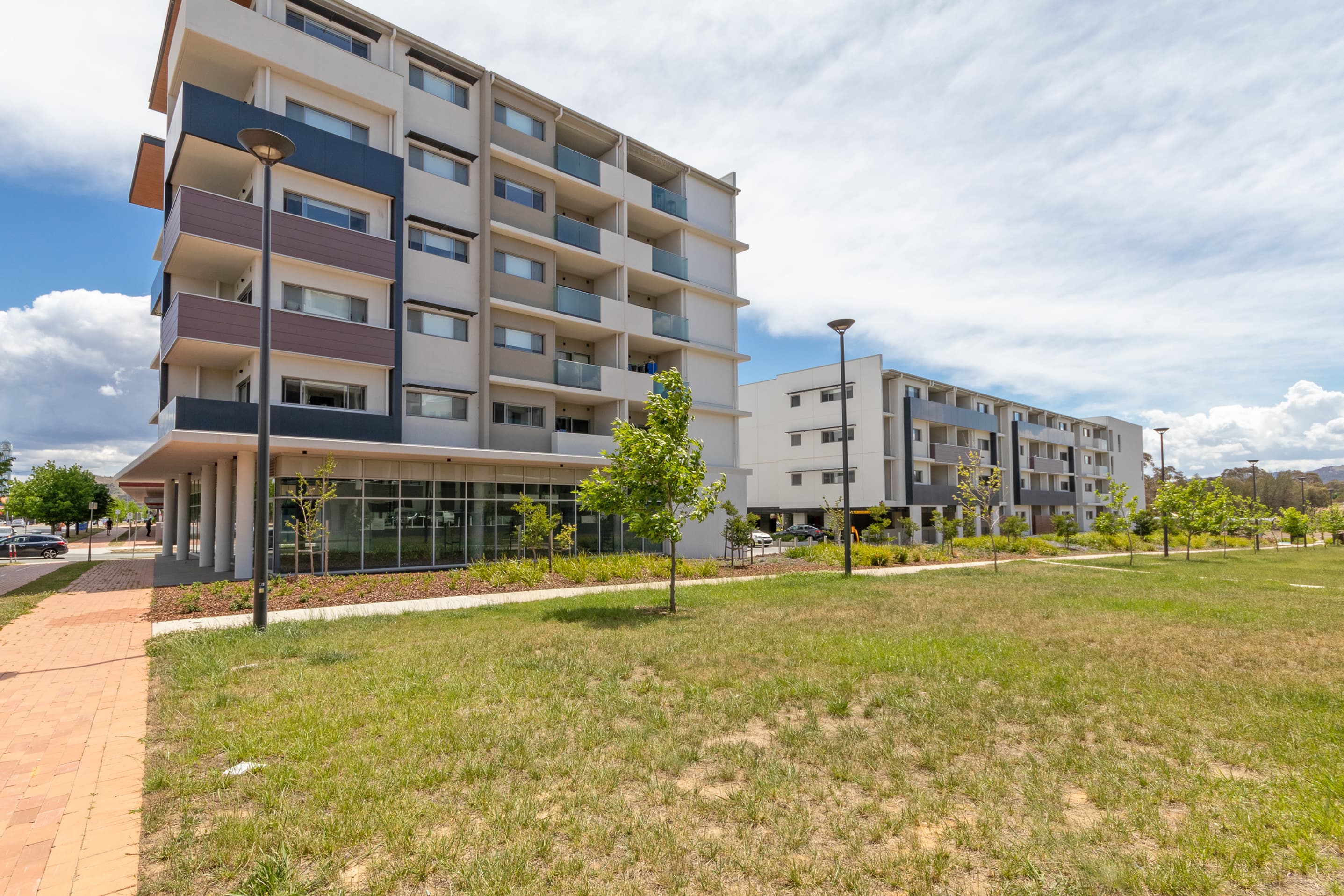 1/15-17 Limburg Way, Greenway, Greenway - Image 1