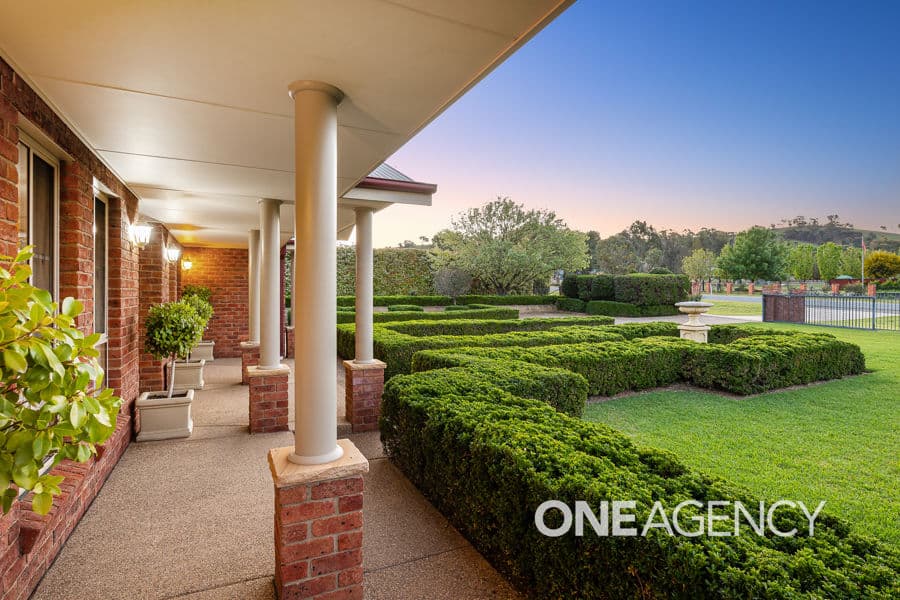 3 PEPPERMINT Drive, Springvale, Springvale - Thumbnail 2