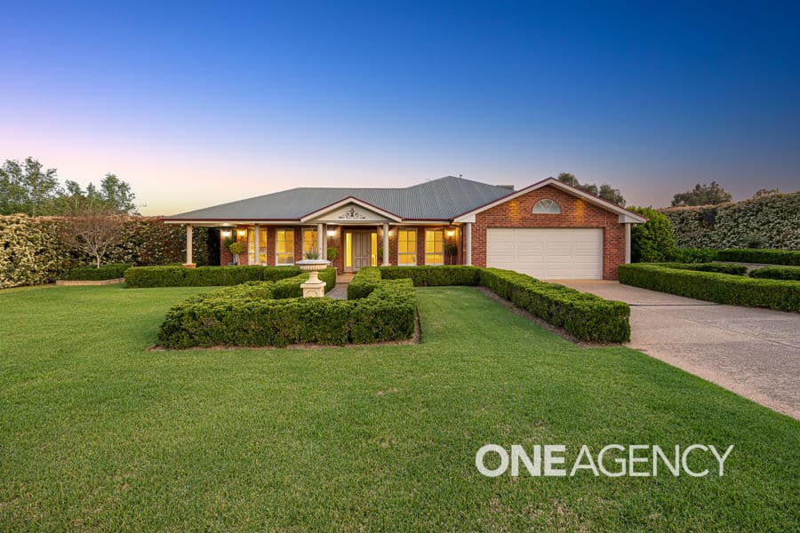 3 PEPPERMINT Drive, Springvale, Springvale - Image 1