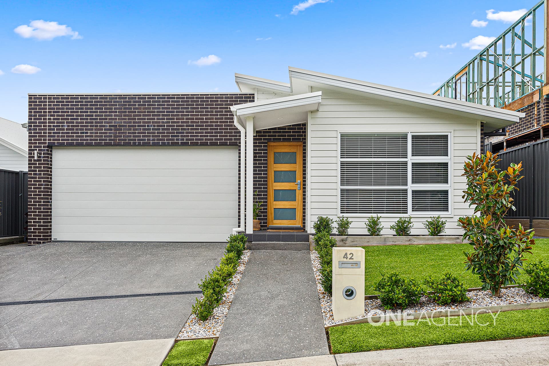 42 Brotheridge Avenue, Calderwood, Calderwood - Image 1