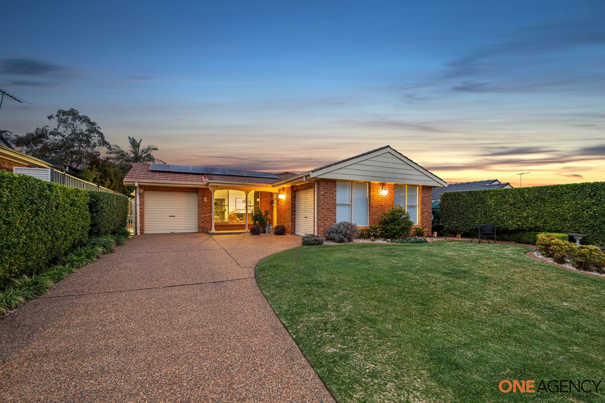 10 Gatenby Place, Barden Ridge, Barden Ridge - Image 1