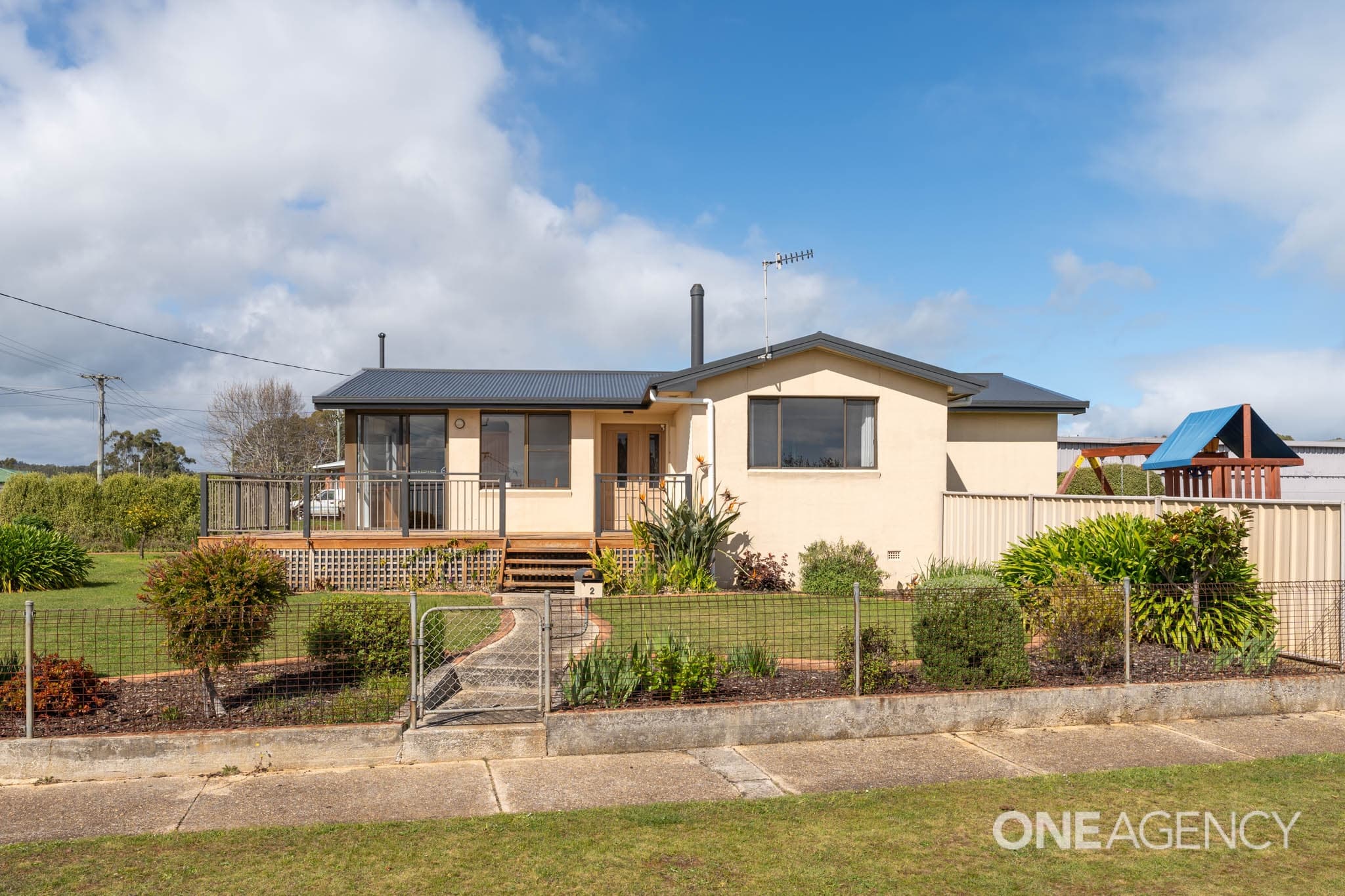 2 Ronald Crescent, Somerset, Somerset - Image 1