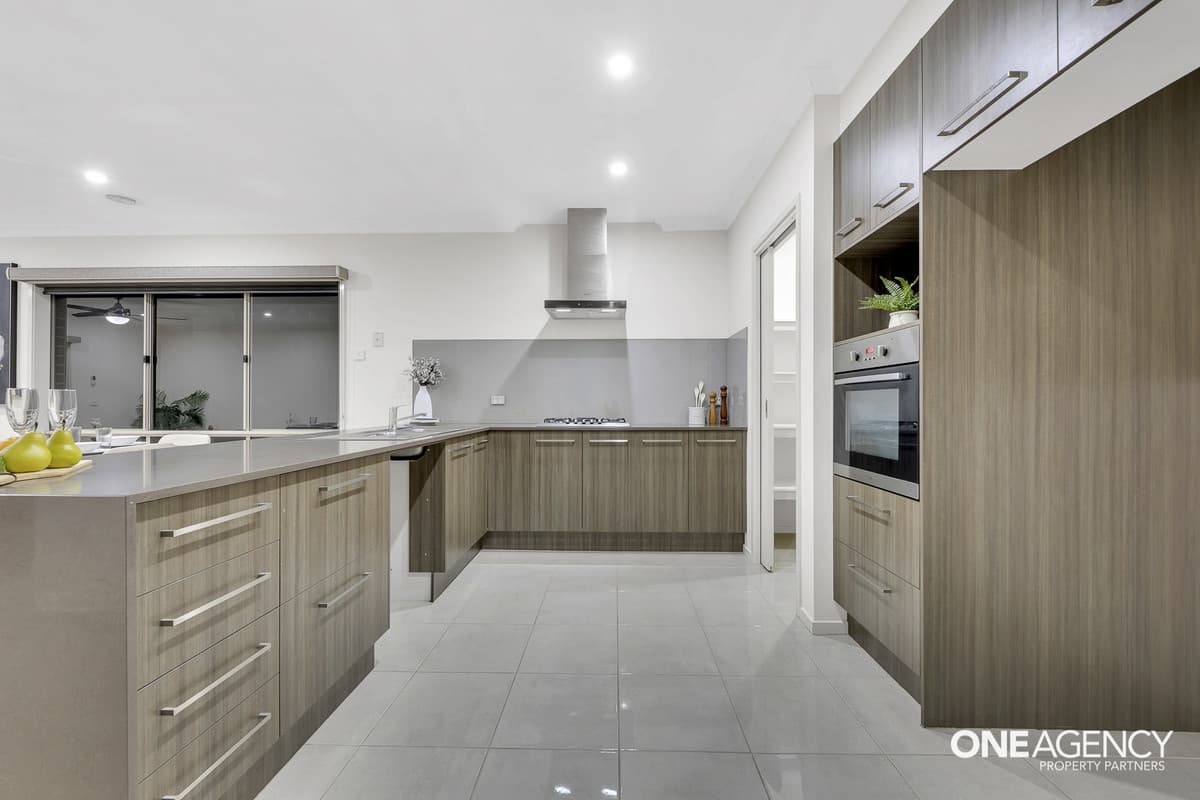 137 Eureka Drive, Manor Lakes, Manor Lakes - Thumbnail 8